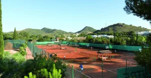01 LMC Tennis Centre