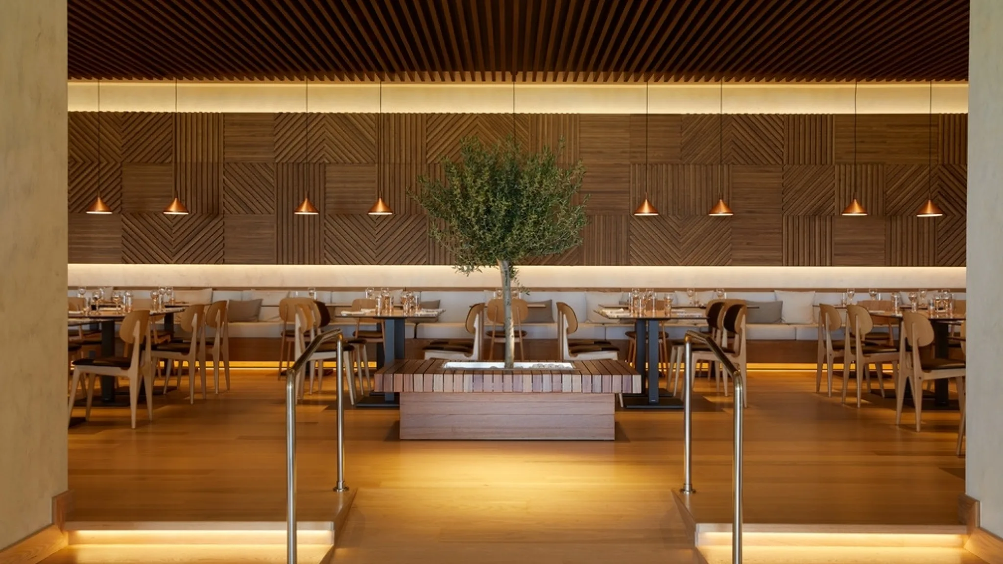 DC Pangea Restaurant Indoor 02