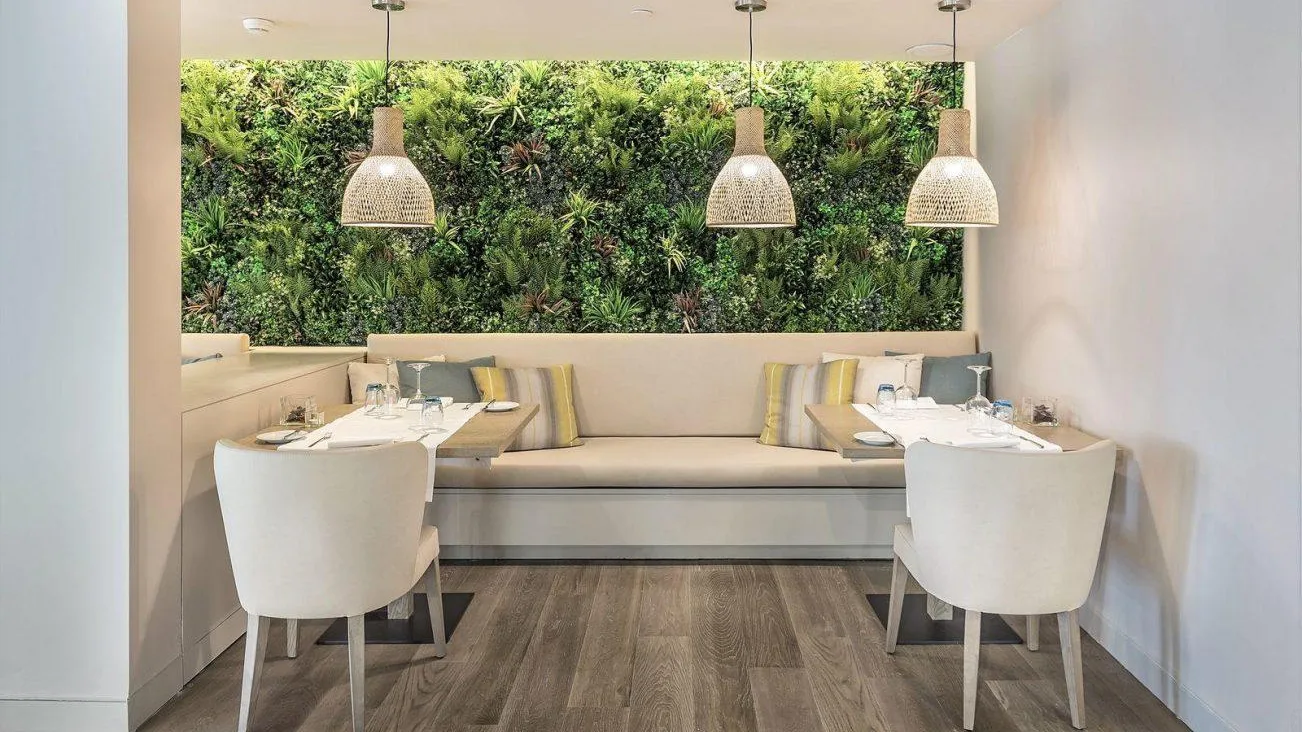 Topos Restaurant 3 medium