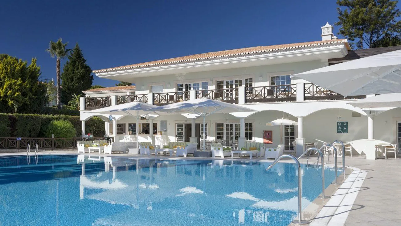 Martinhal Quinta Pool Hangout Building