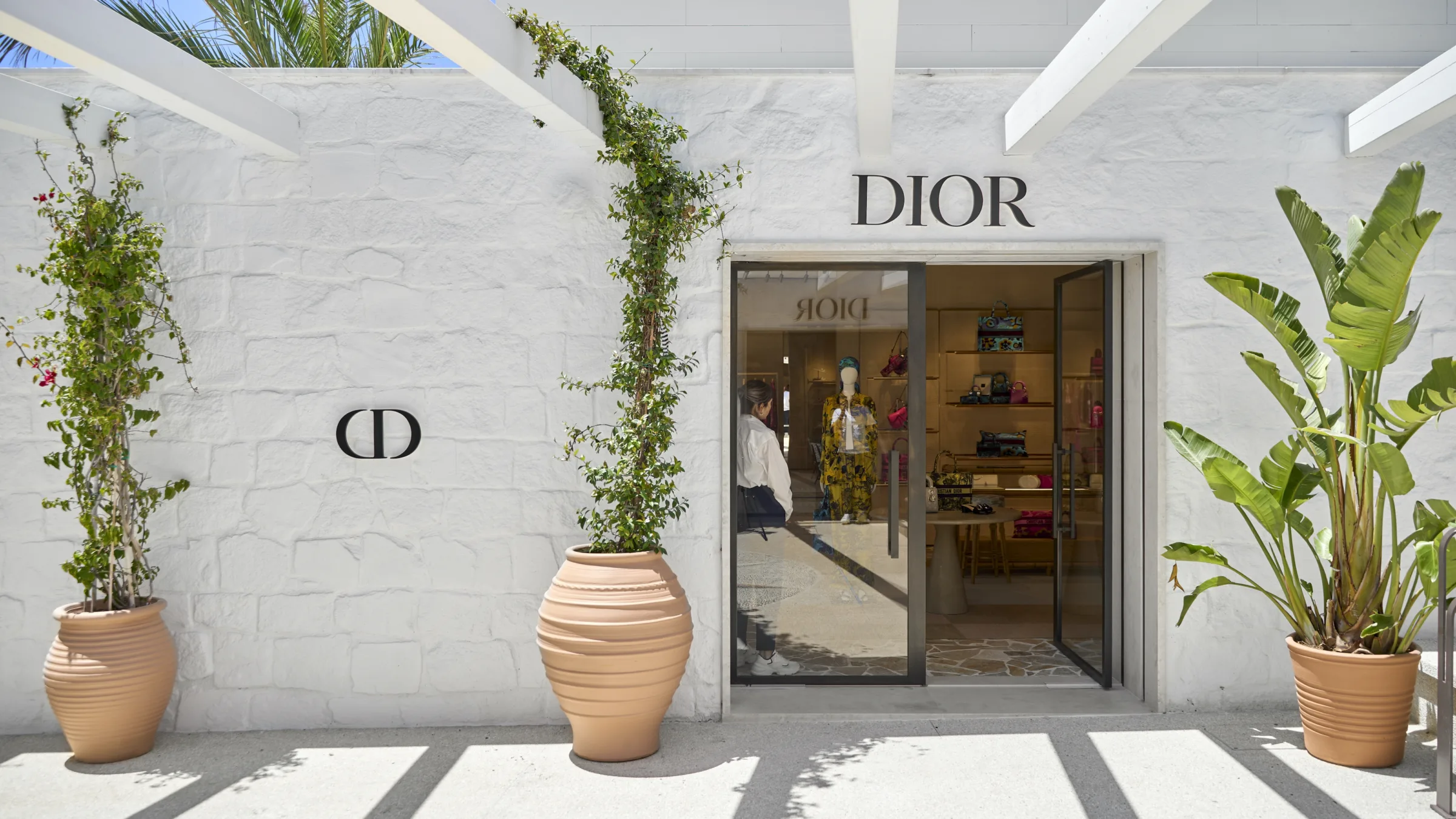 Parklane Resort Spa The Retail Village DIOR 05