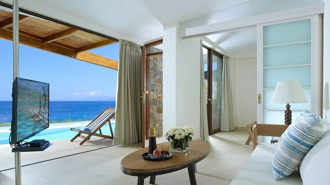 1 Artemis 2 Bedroom Villa Private Pool Seafront resize mtime20201204113353