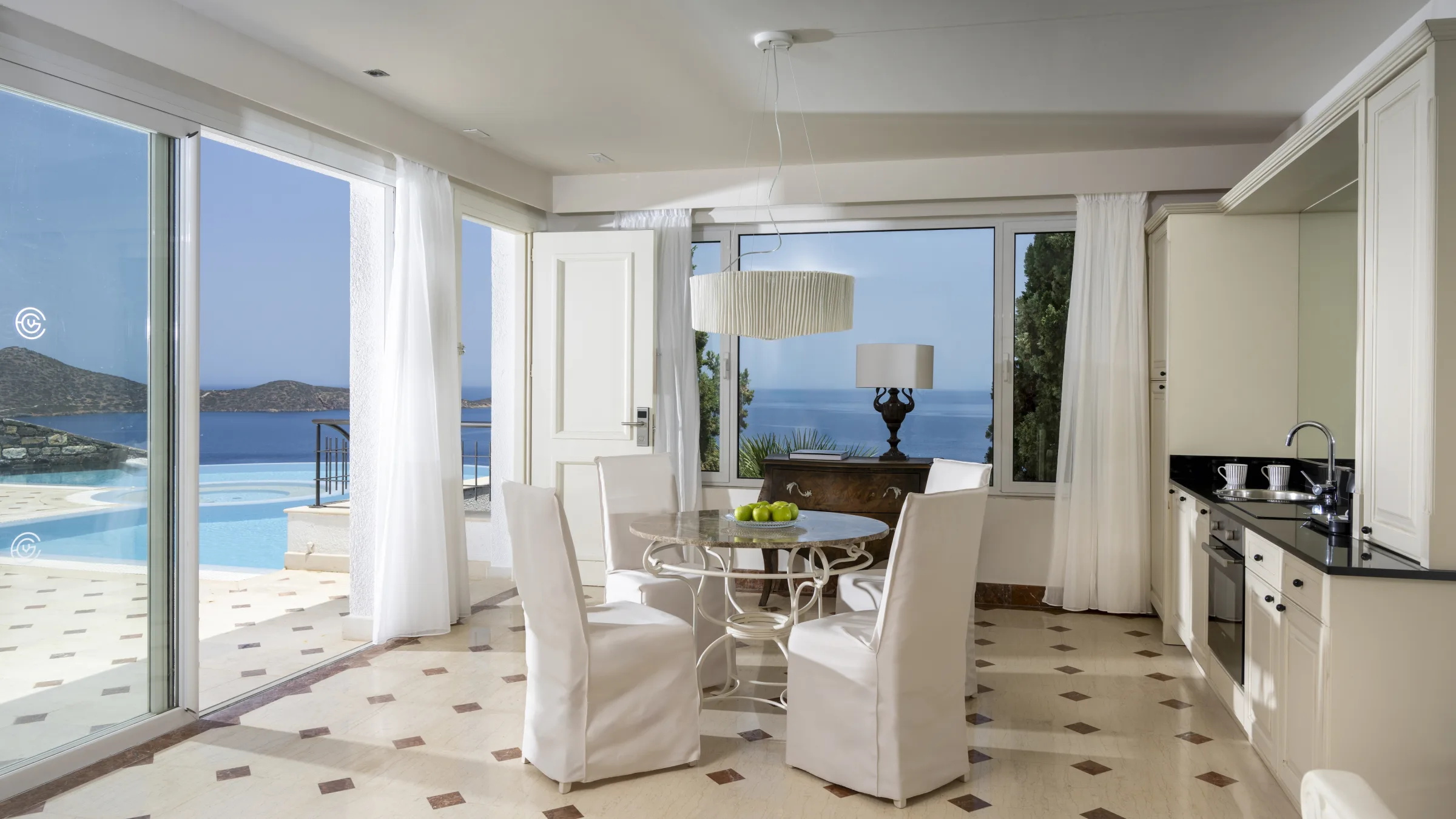 EGV One Bedroom Imperial Spa Pool Villa 11