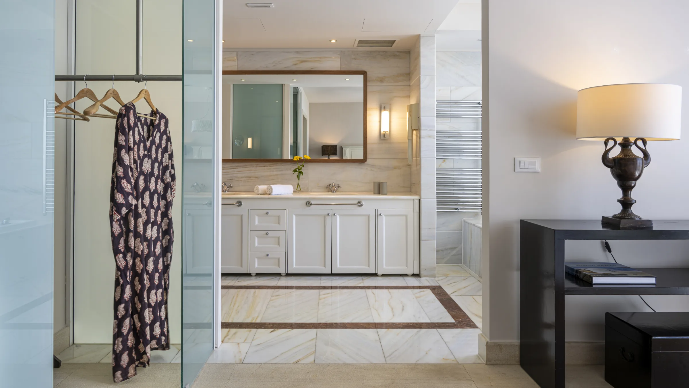 EGV One Bedroom Imperial Spa Pool Villa 9