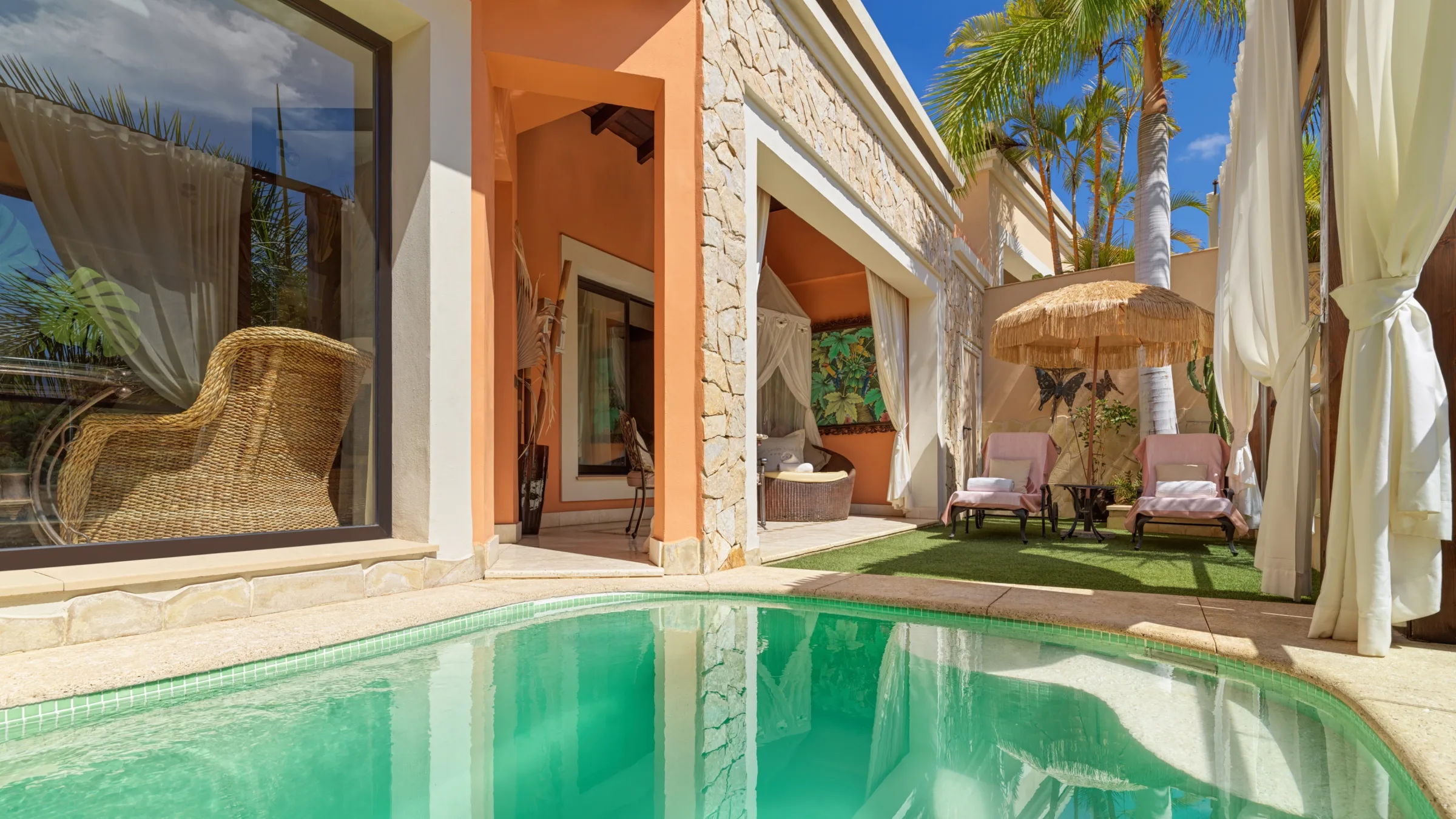 D8 Piscina Villa Duquesa 1 dorm