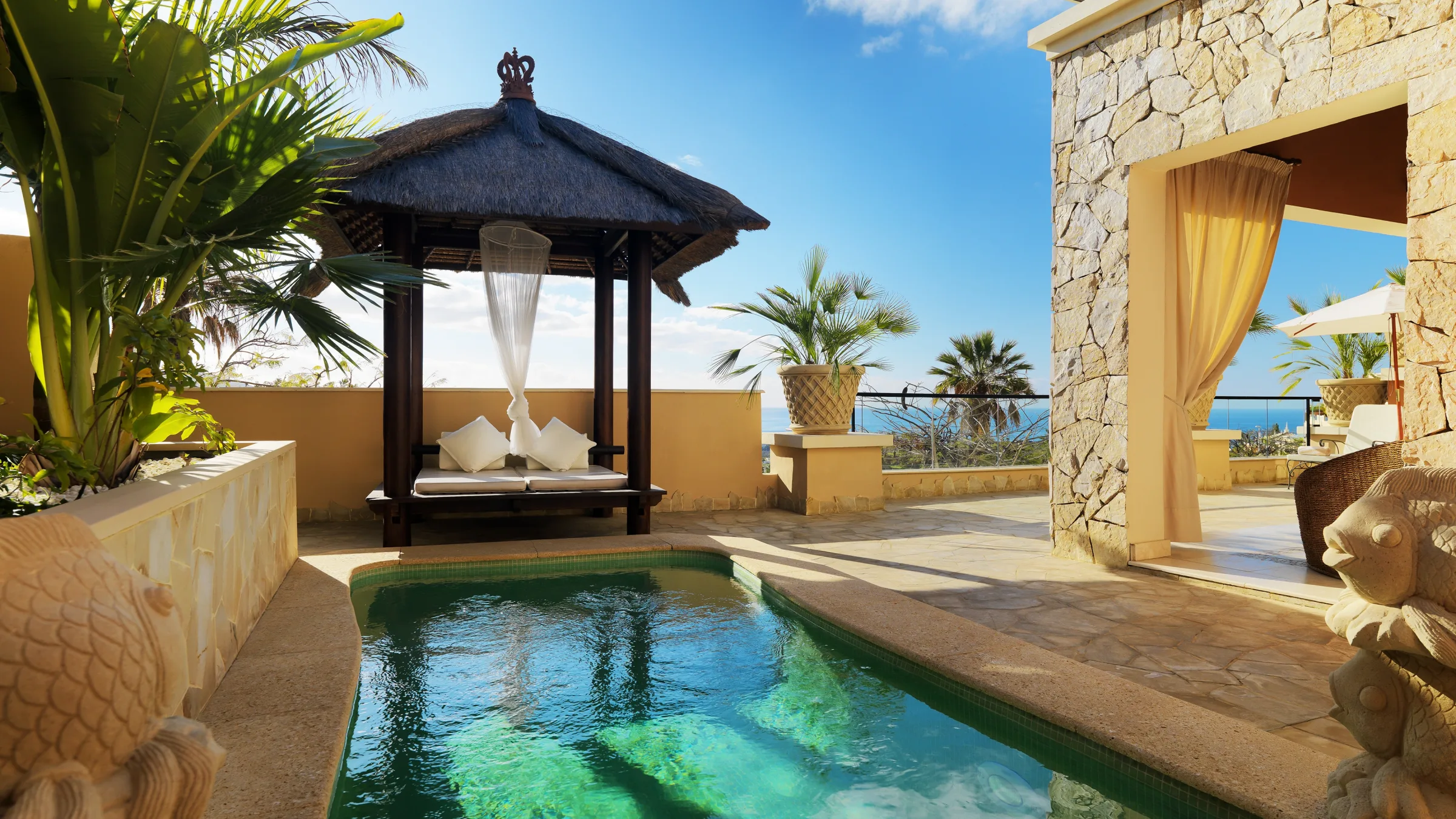 E1 Piscina Gran Duquesa Royal Garden Villas