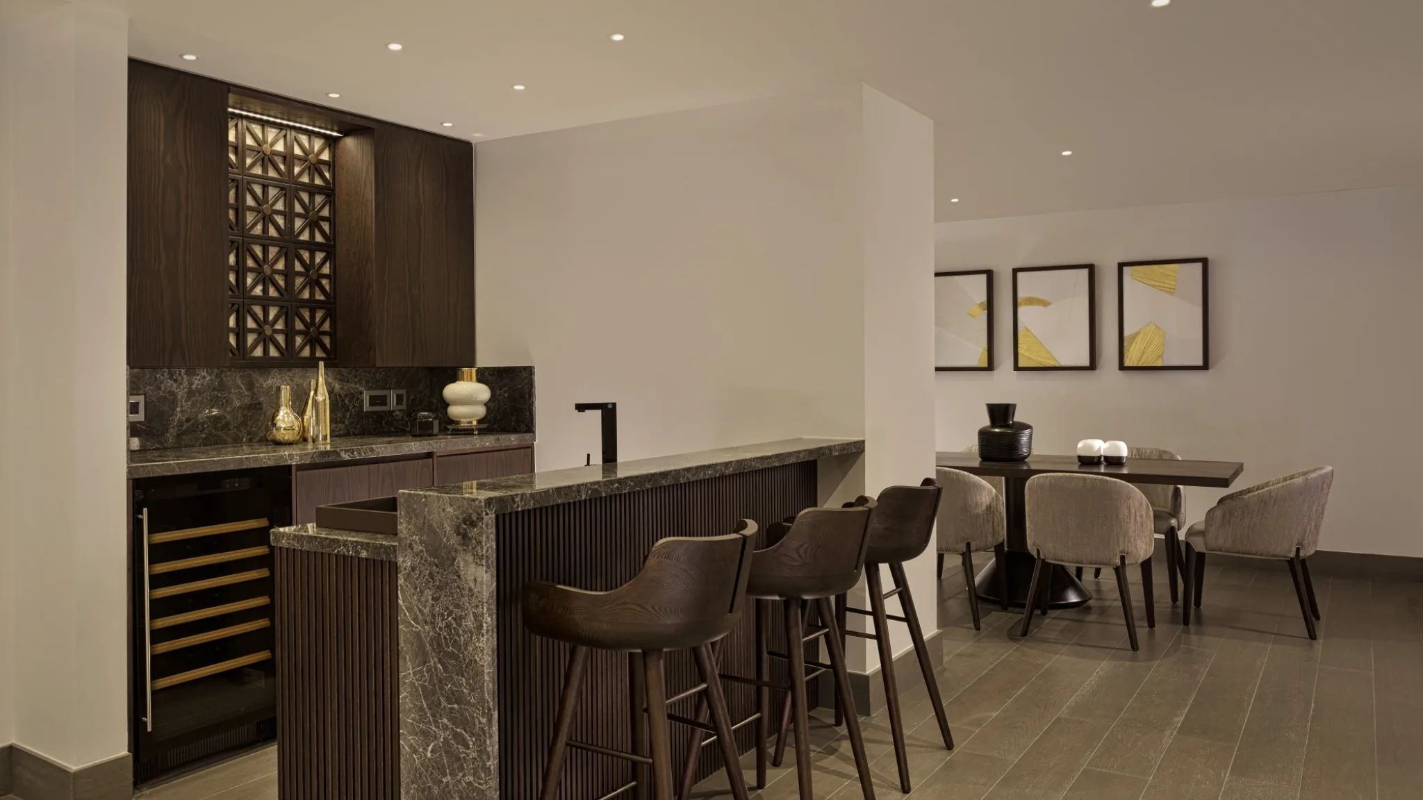 Parklane Limassol Accommodation Amphora Suite Island Bar LR