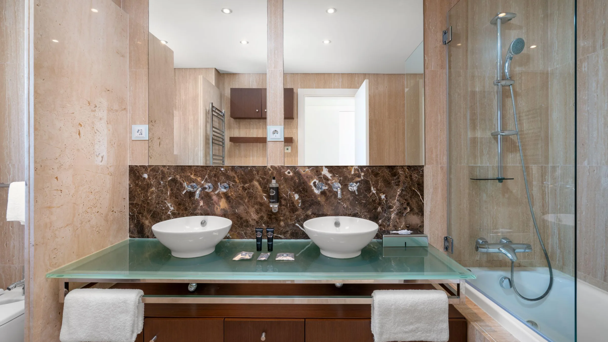 MSR TW2 Bathroom 2 Resized