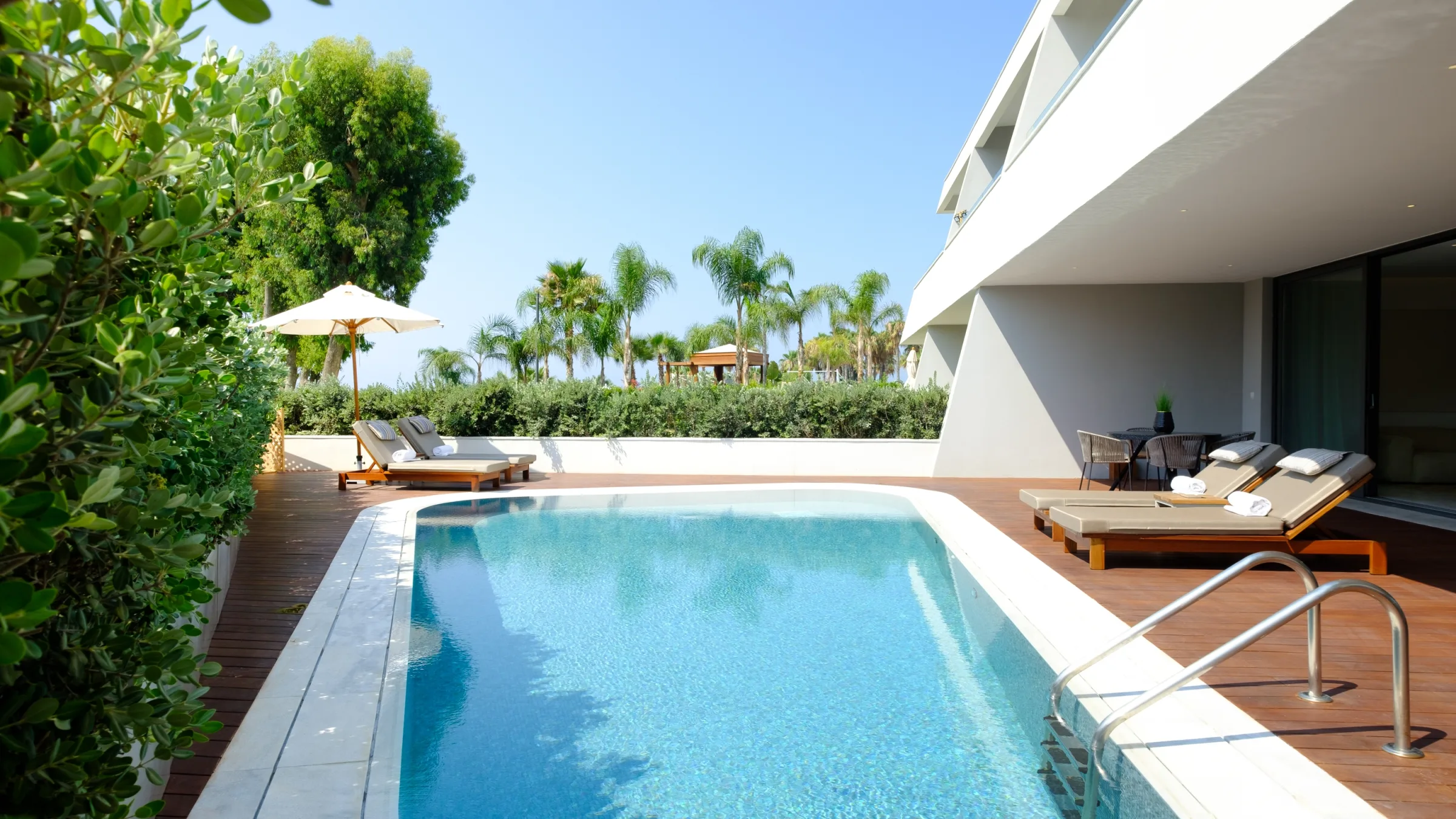 Parklane Limassol Accommodation Seafront Villa 2 bed Private Pool 03 LR