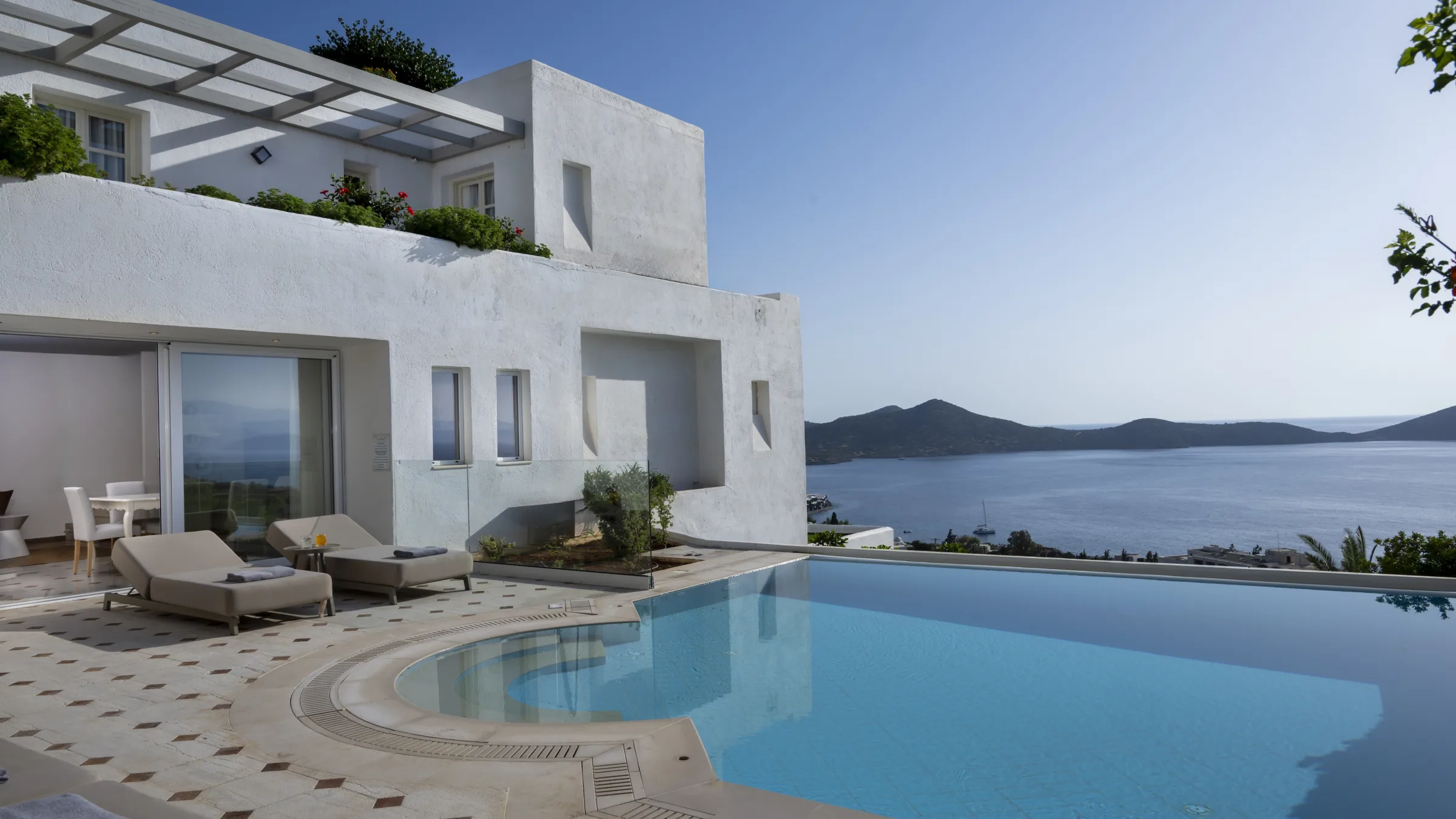 EGV Three Bedroom Aegean Pool Villa 7