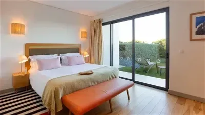 Martinhal Sagres Bay Houses 3 bedroom Master Bedroom 768x432