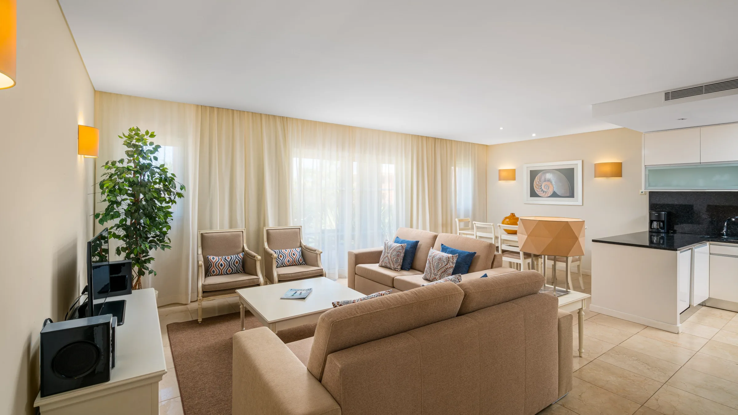 MSR TW3 Living Area
