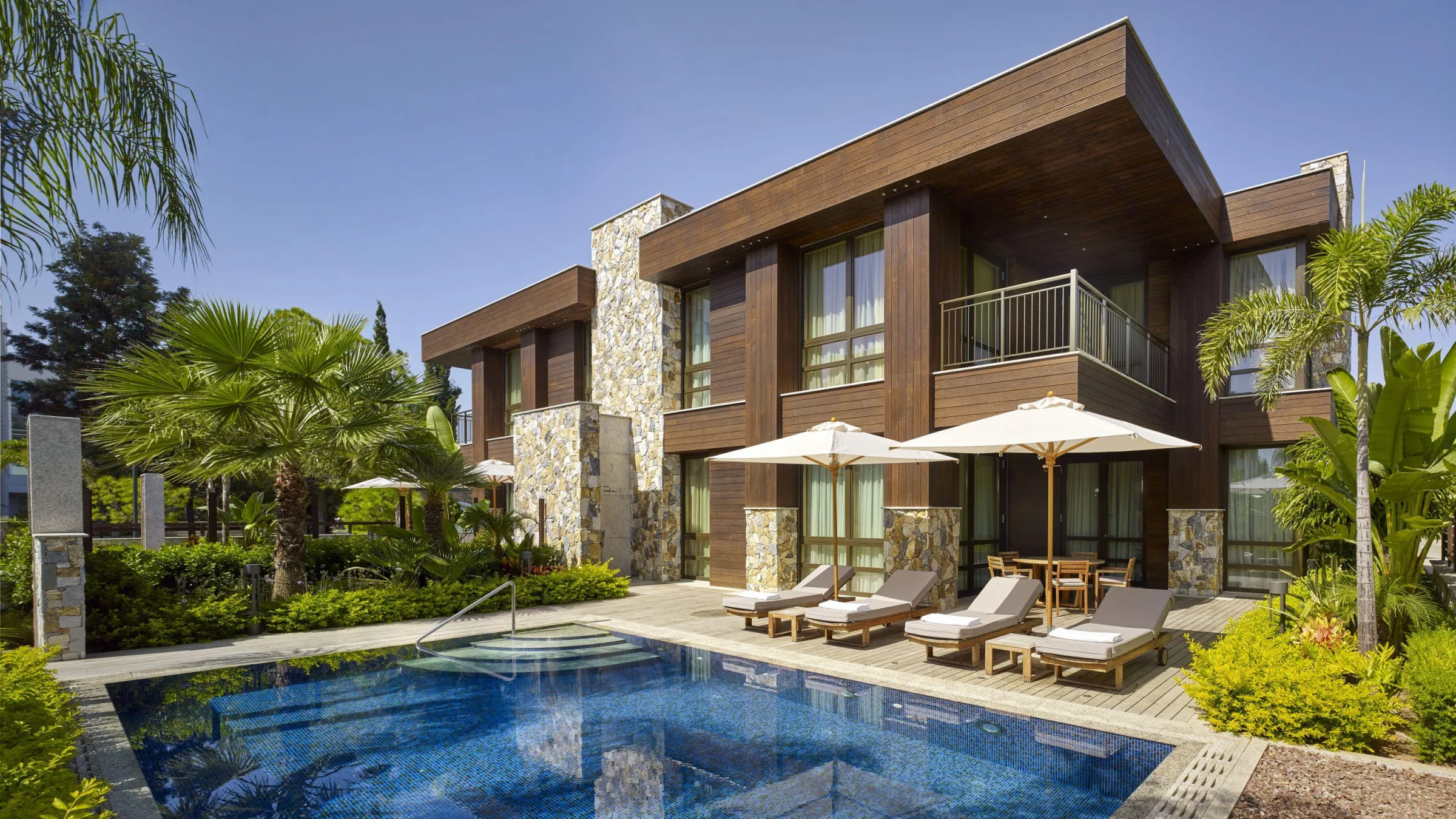 Parklane Limassol Accommodation 3bed Villa Pool Day LR