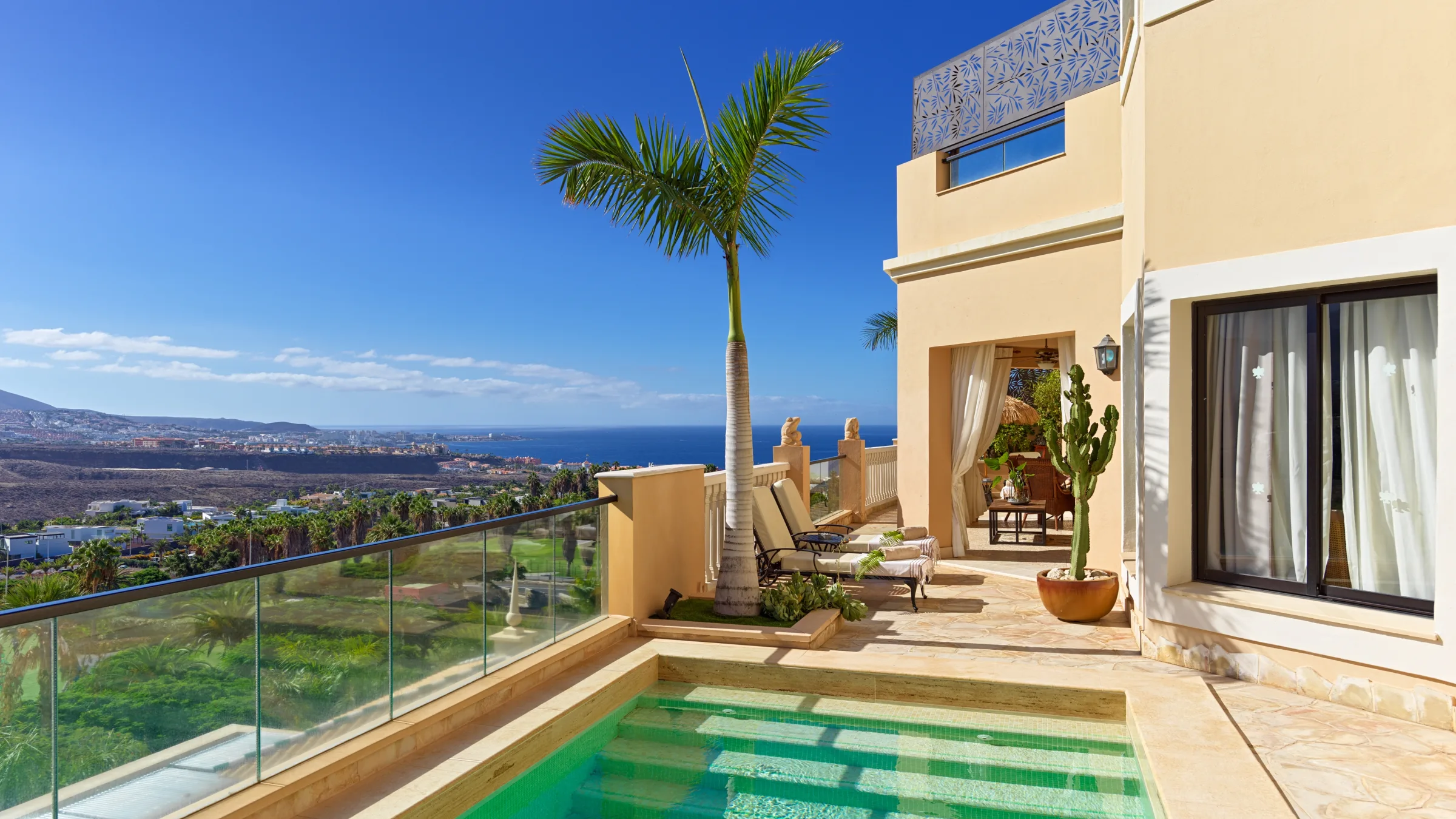 H10 Pool terrace villa Royal