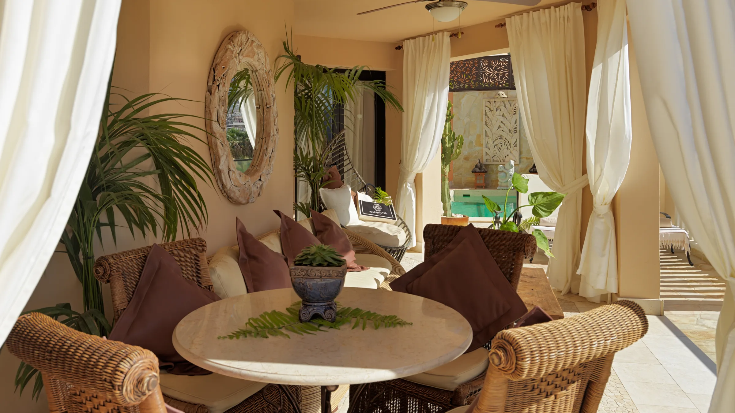 H11 Terrace villa Royal