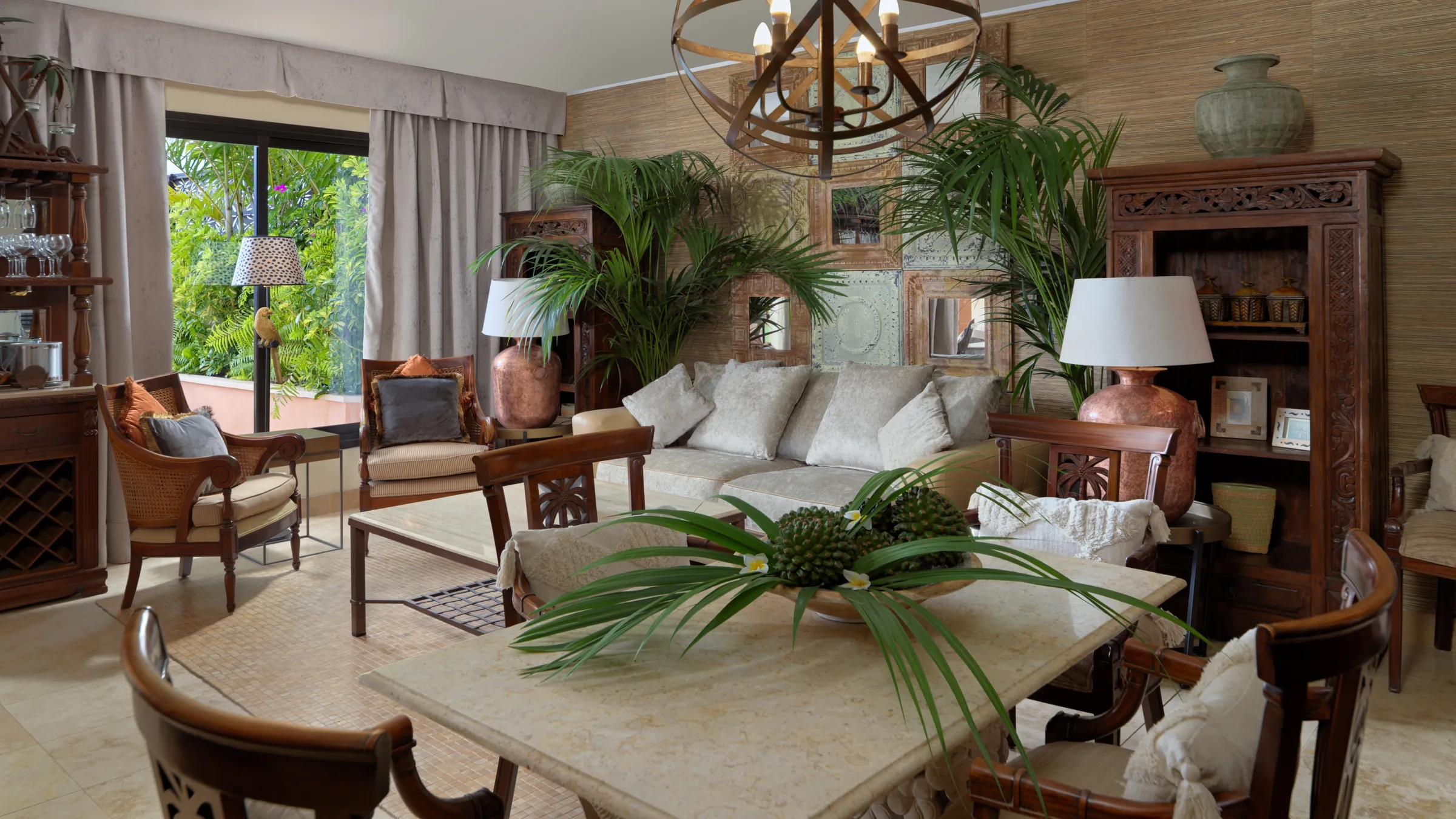 I4 Villa Imperial salon
