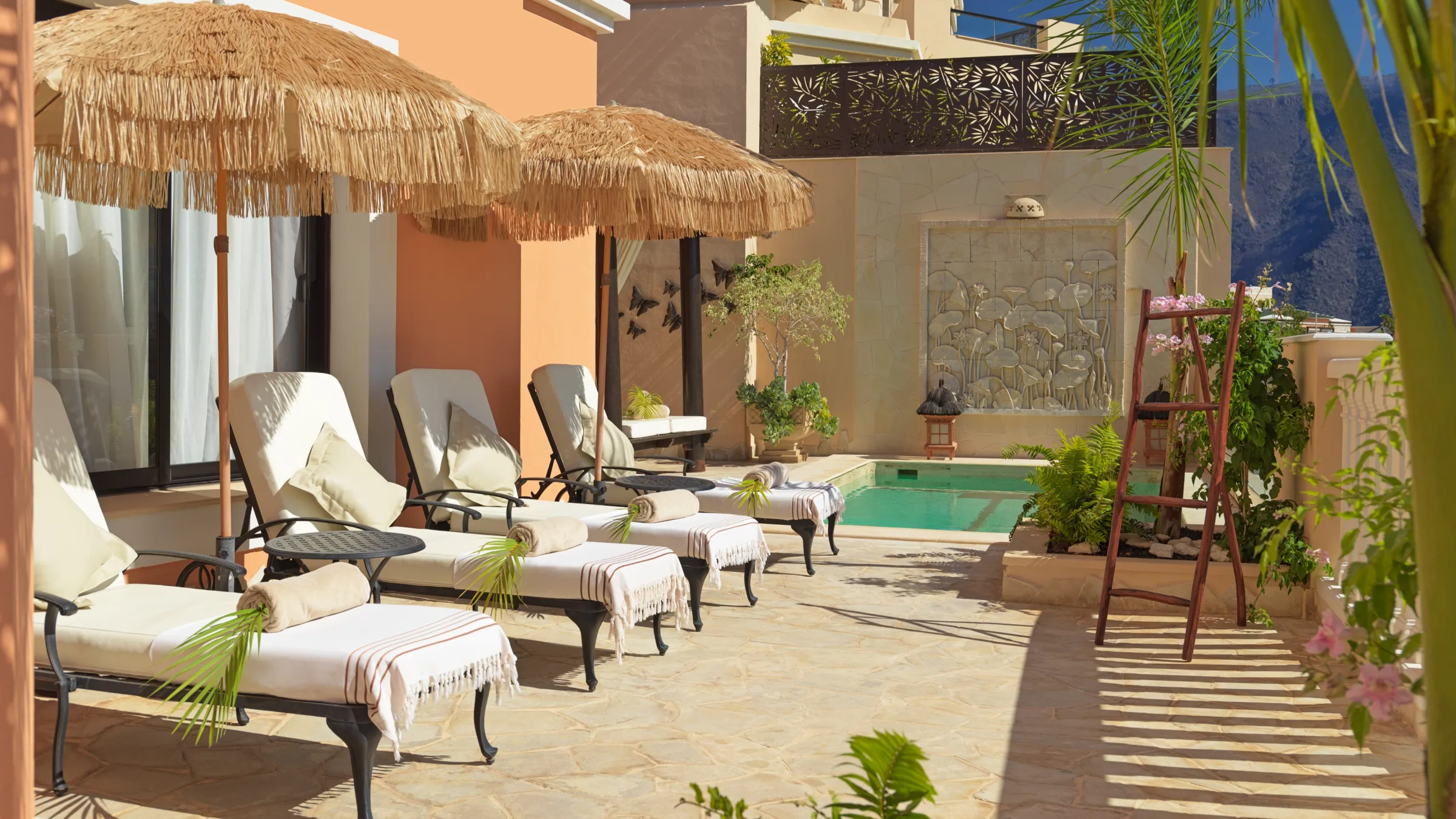 I6 Pool terrace Villa Imperial