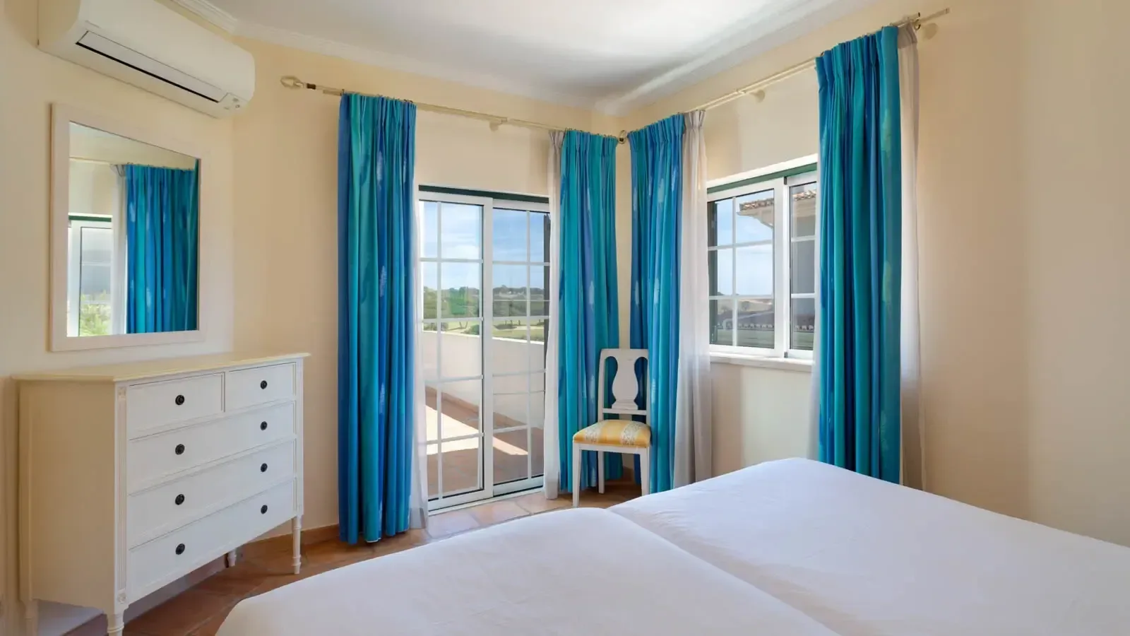 Martinhal Quinta 5 bedroom Luxury Villa Bedroom