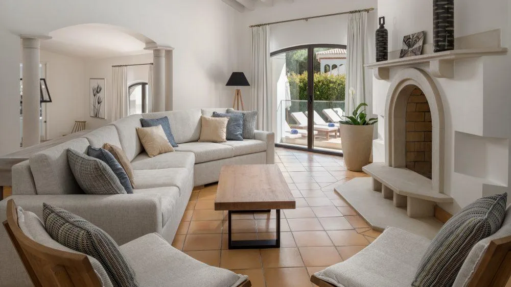 M2 Living Room