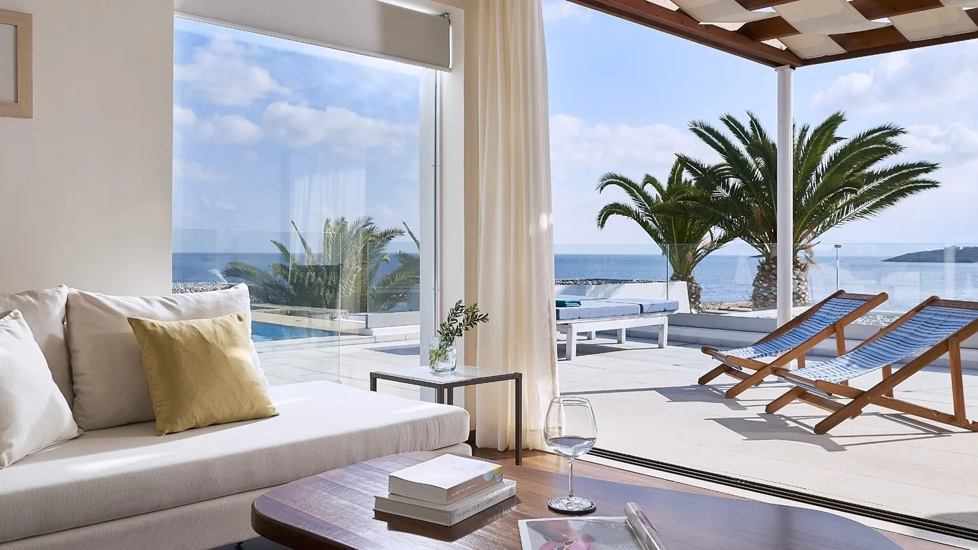One of Club Suite Private Pool Seafront sef3030