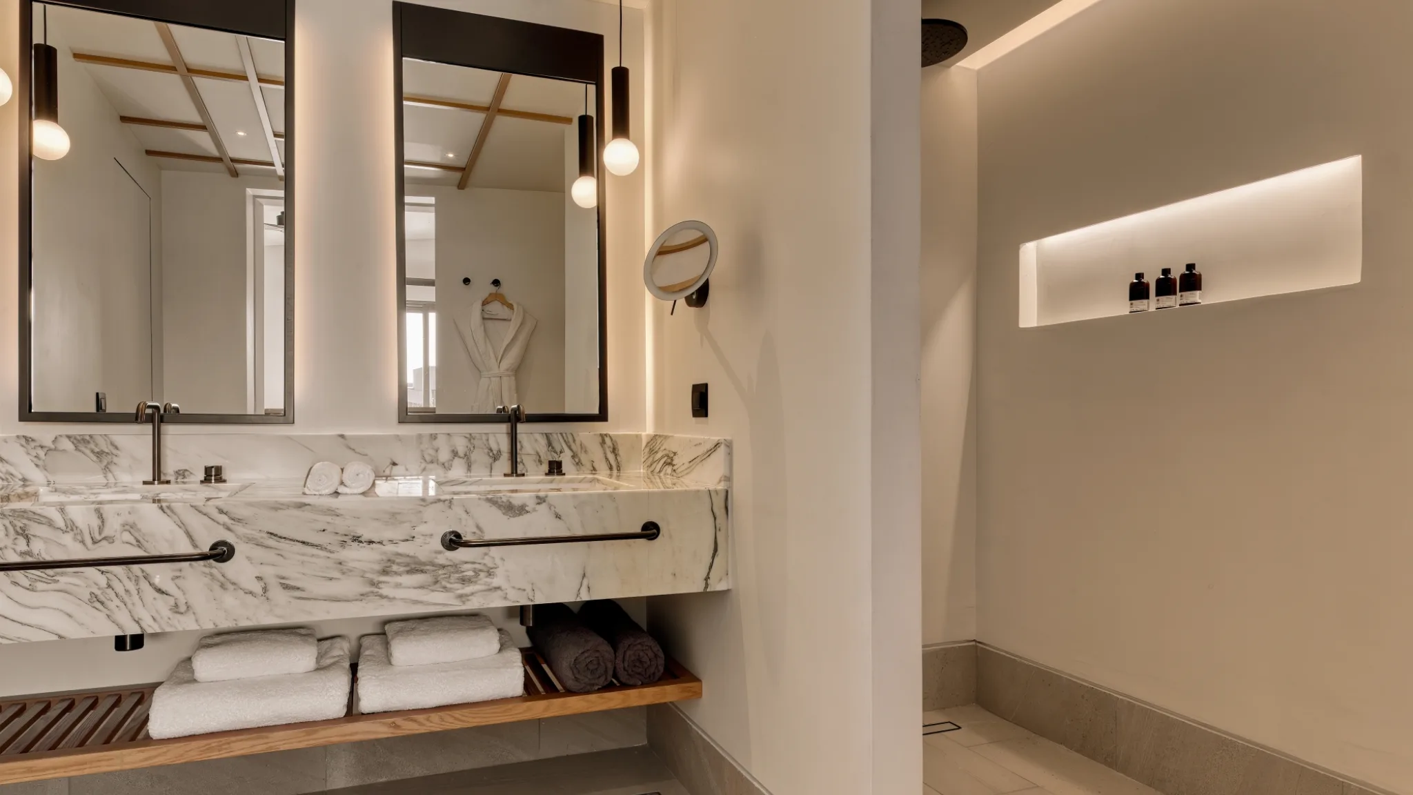 Echoes Retreat with Zen Pool bathroom