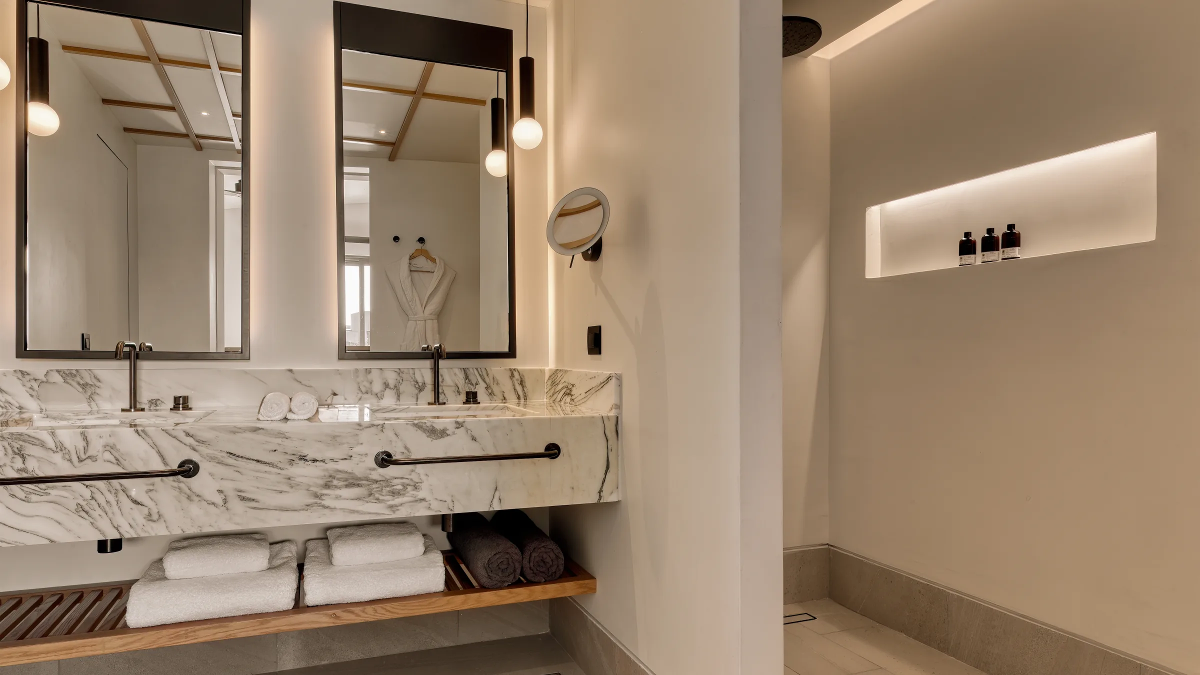 Echoes Retreat with Zen Pool bathroom