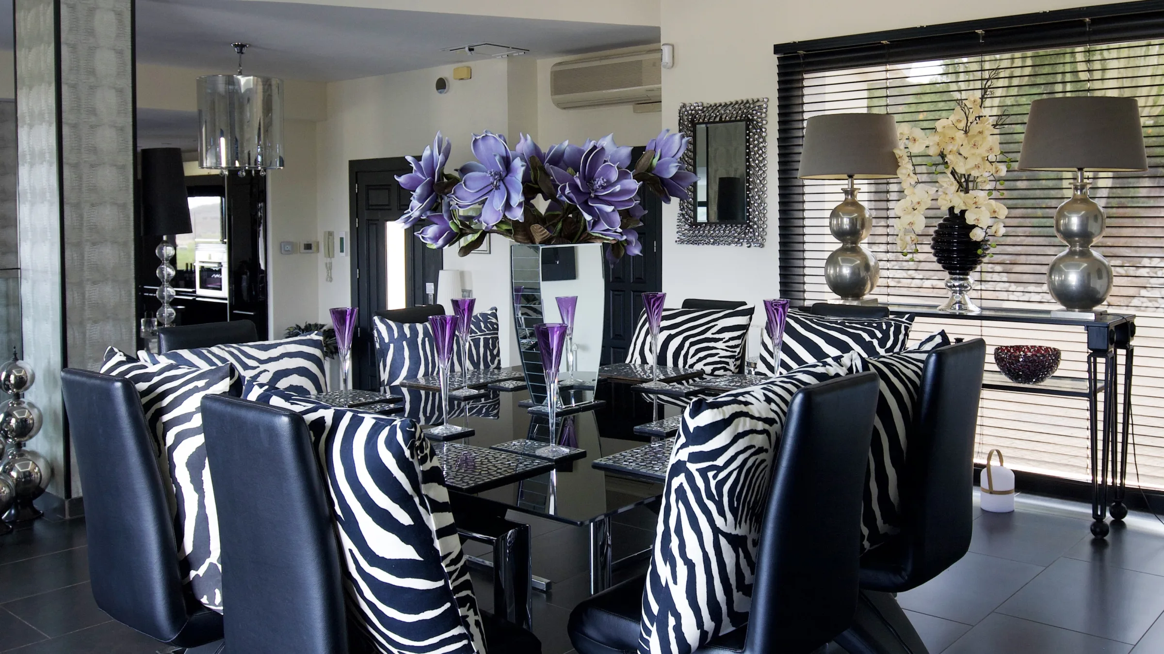Villa Raya dinning area 1