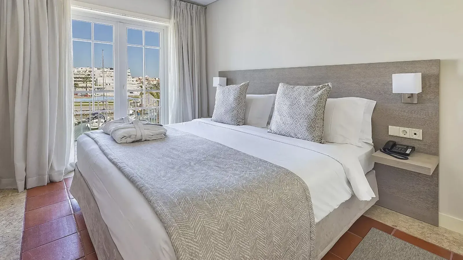 Sapphire One Bedroom Residence for Families