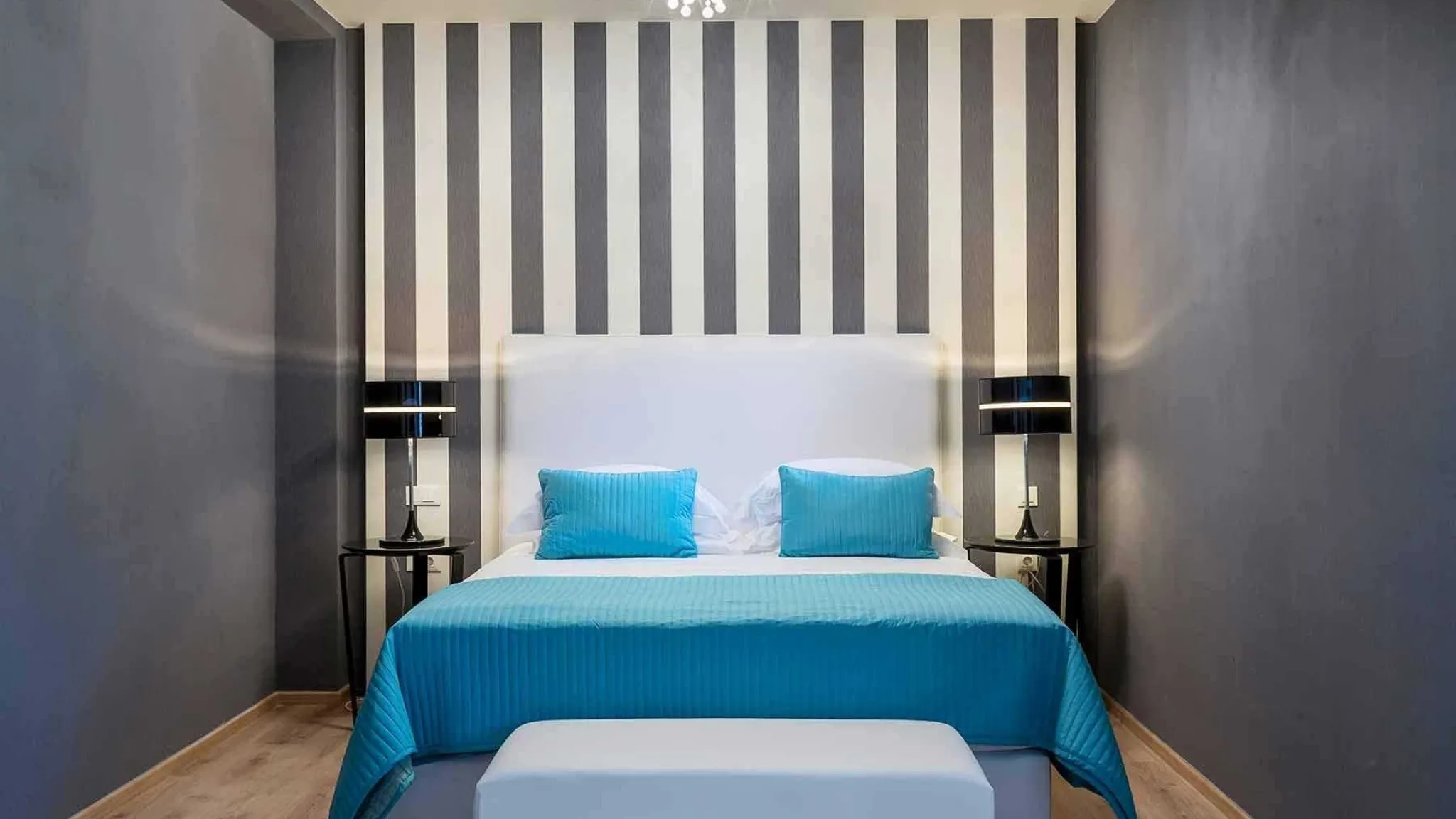 Elounda gulf villas resort crete 01 elounda sea front villa