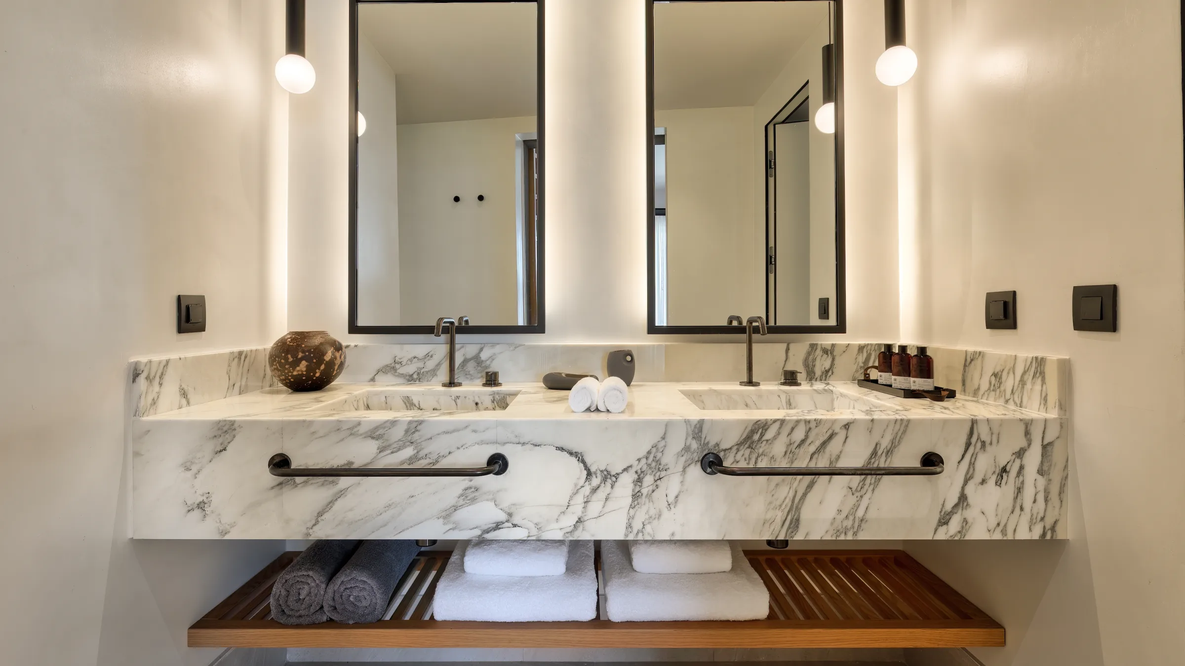 Senses Bungalow Sea View with Zen Pool bathroom 2