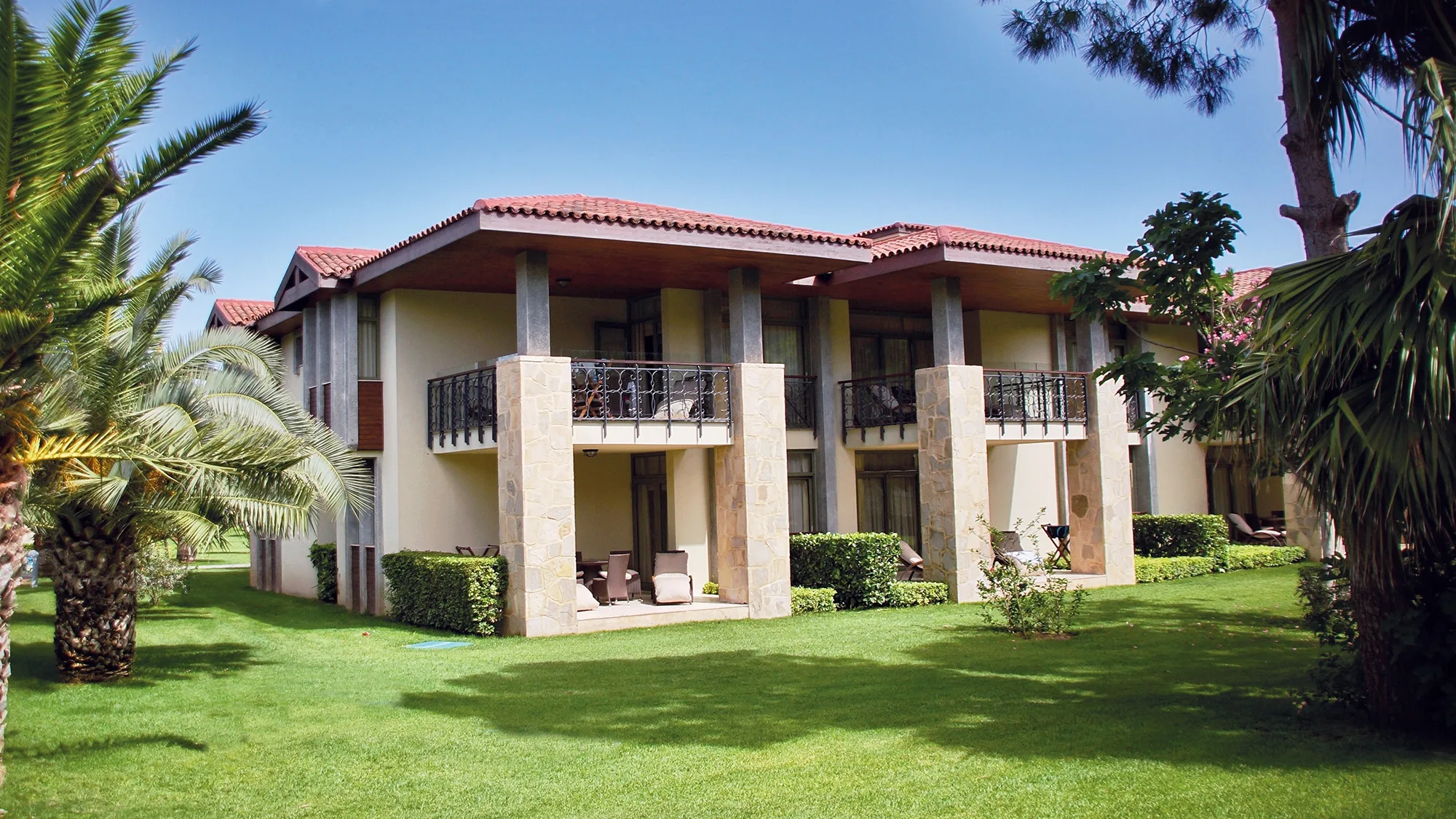 Gloria Villa 25