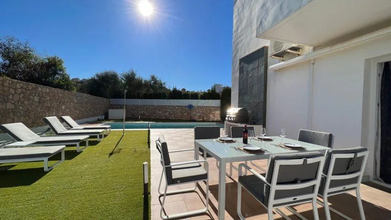 Side terrace 2