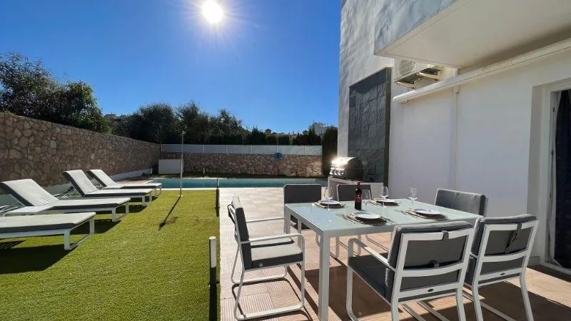 Side terrace 2