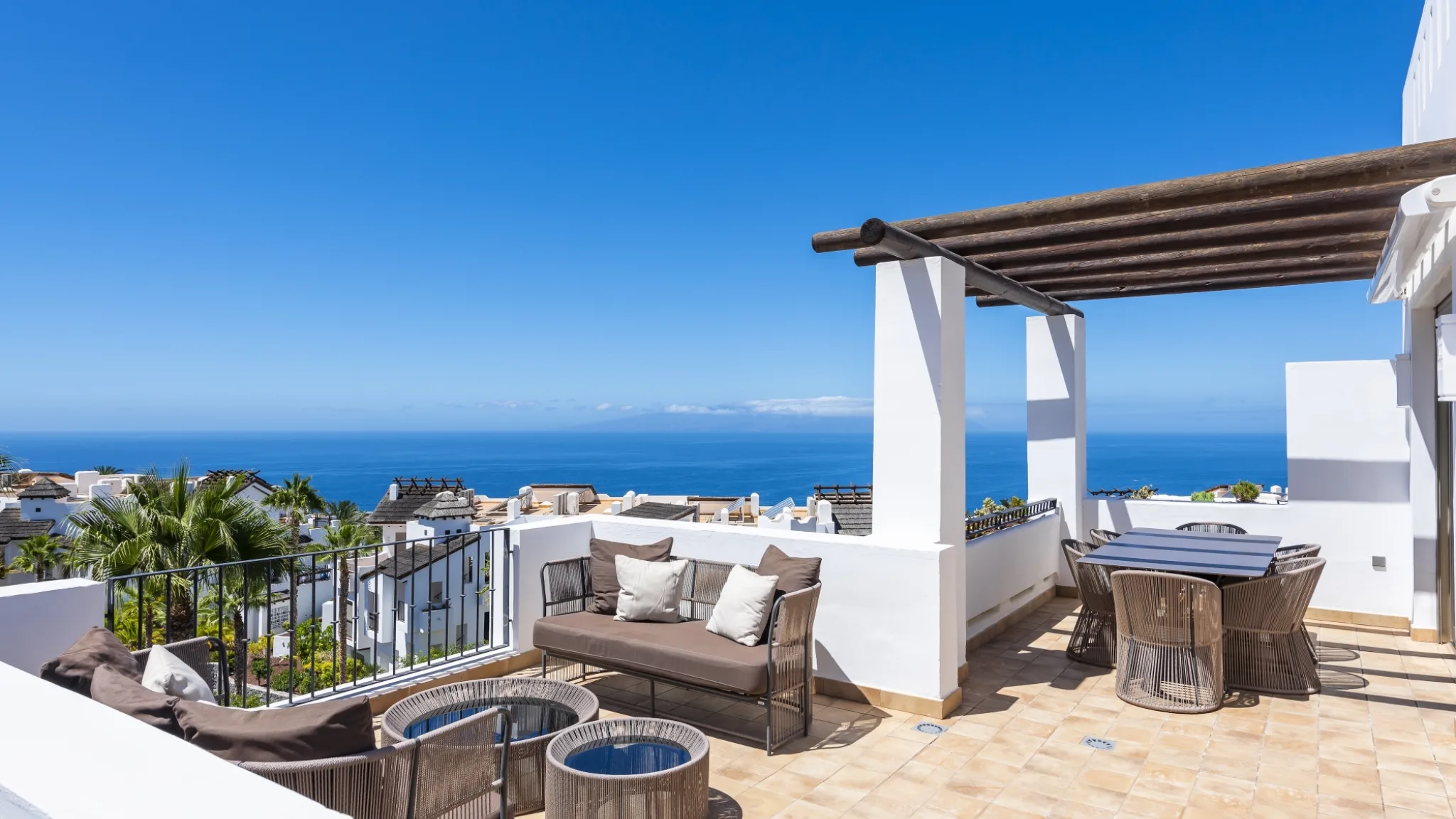 2 Bedroom Suite Sea View 1