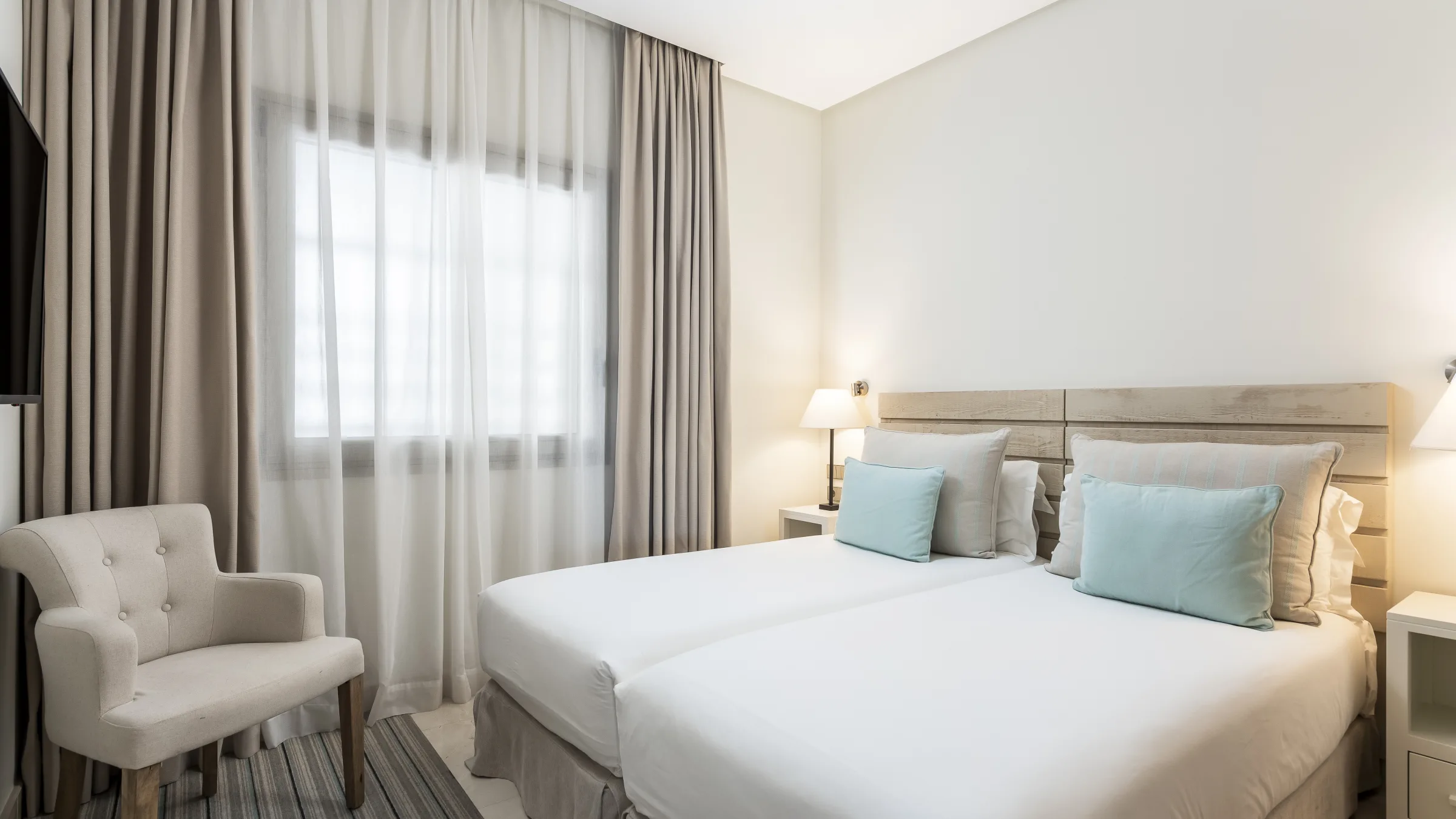 2 Bedroom Suite Sea View 10