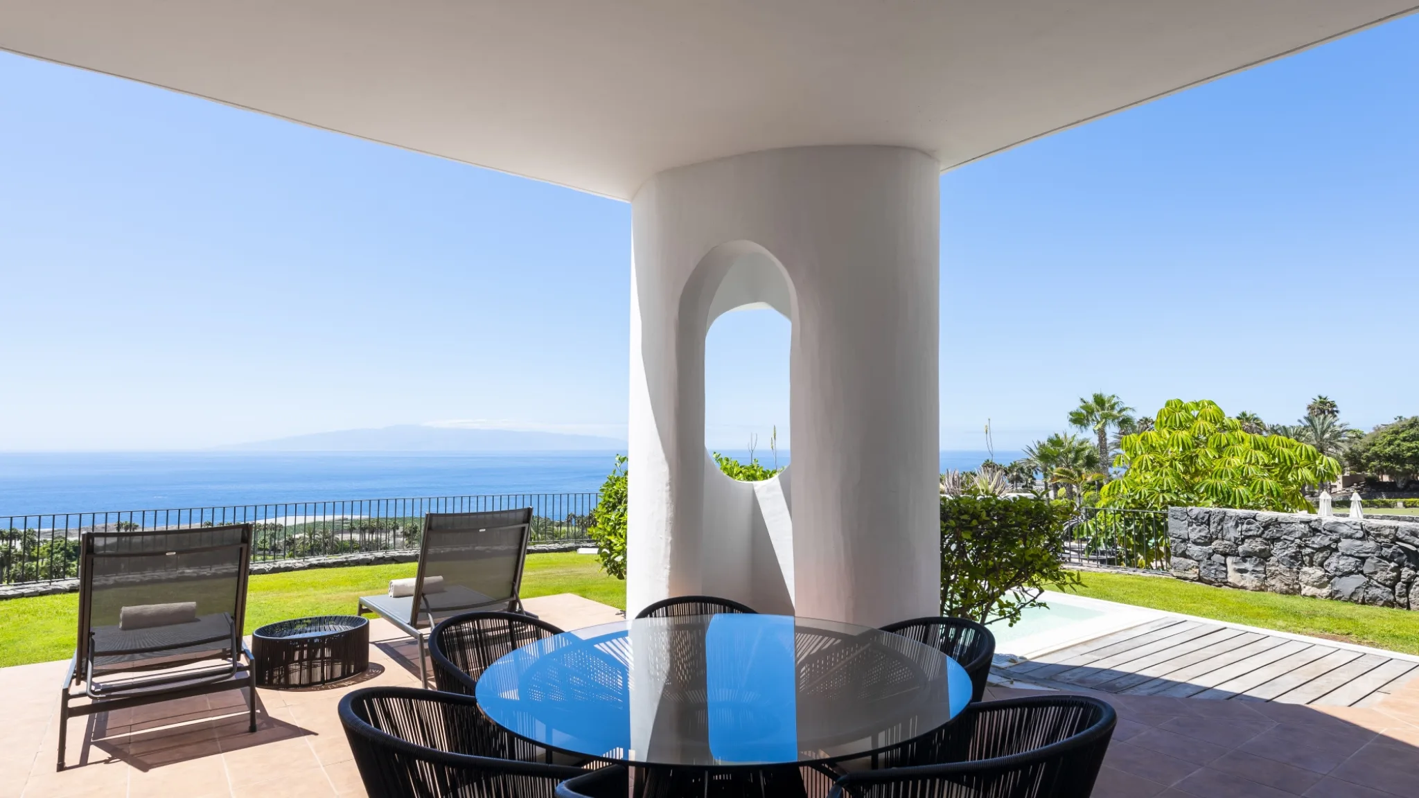 3 Bedroom Suite Sea View Jacuzzi 3