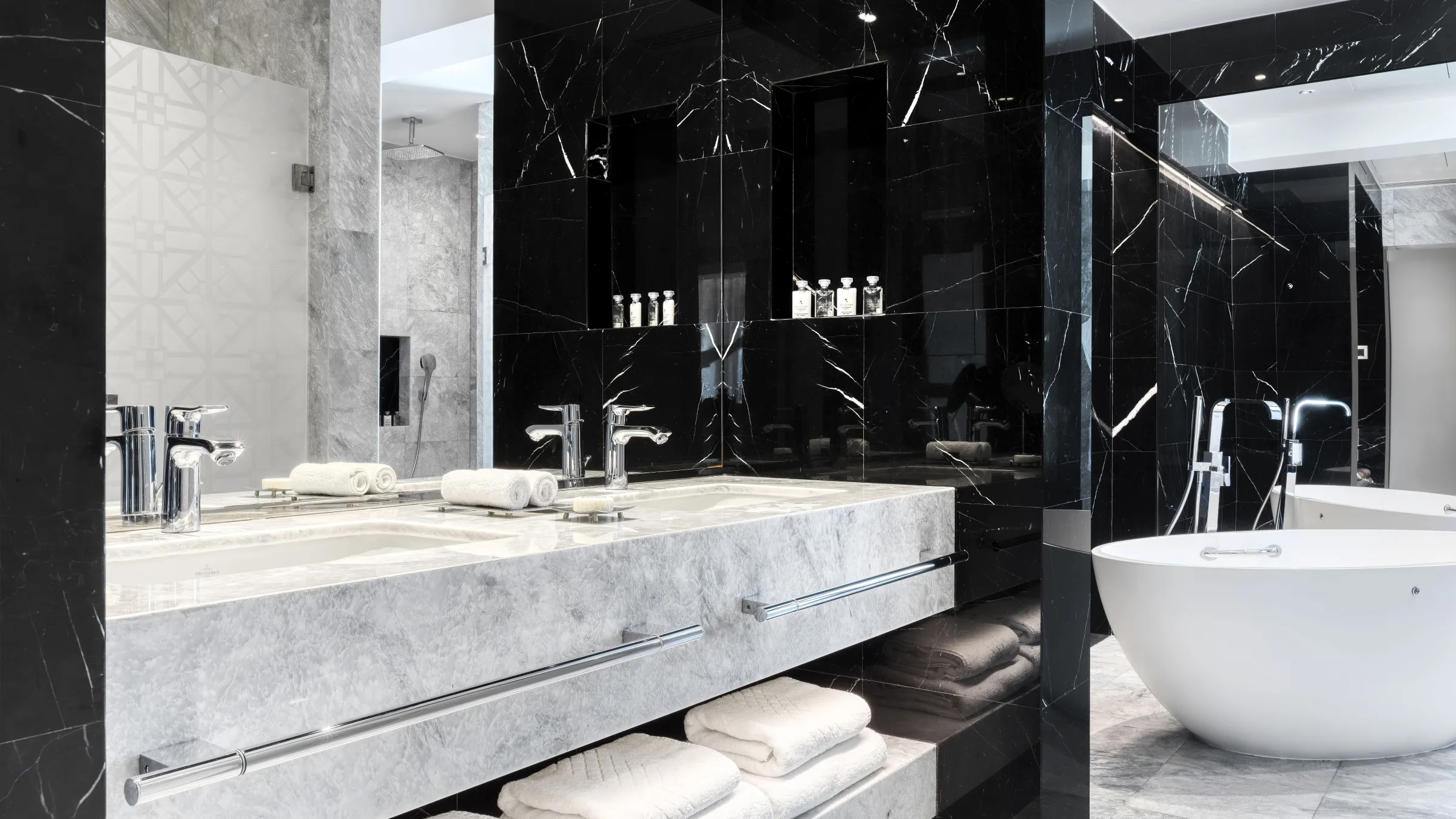 Parklane Limassol Accommodation Lifestyle Suite Bathroom LR