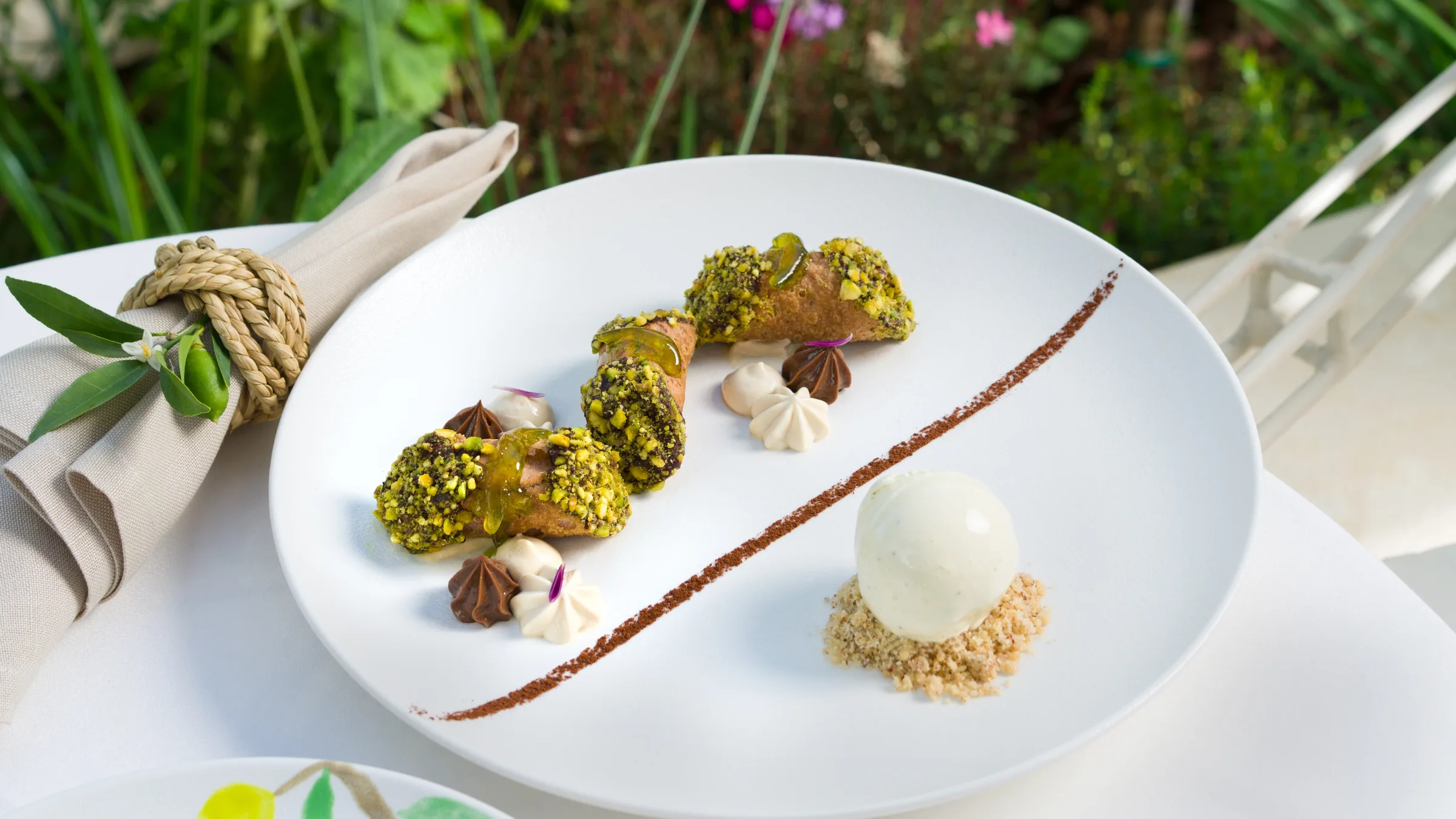 Parklane Limassol Restaurants Il Teatro Lunch Dinner Cannoli Tiramisu 01 HR