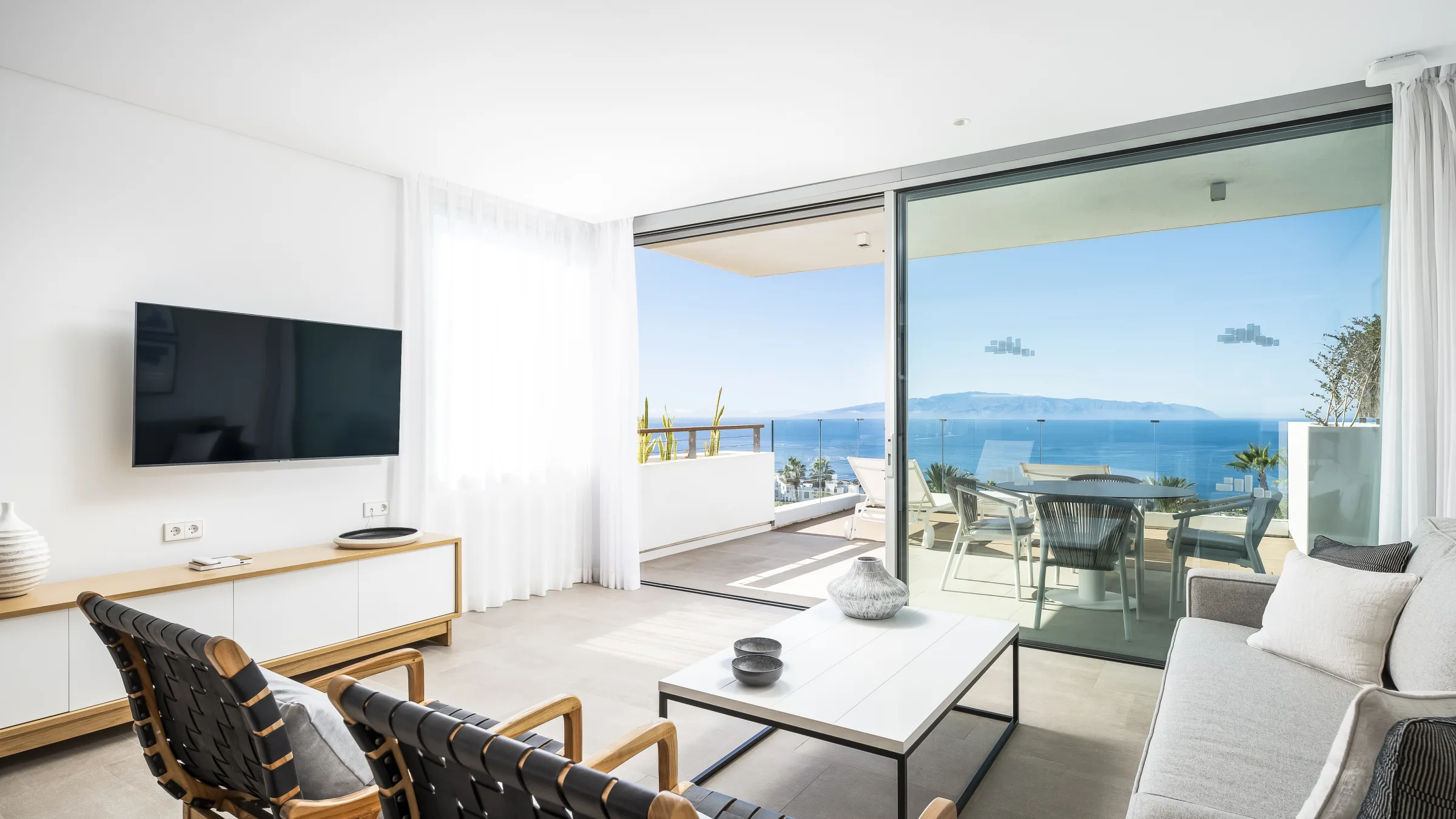 1 V 1 Bedroom Suite with Ocean Views 6