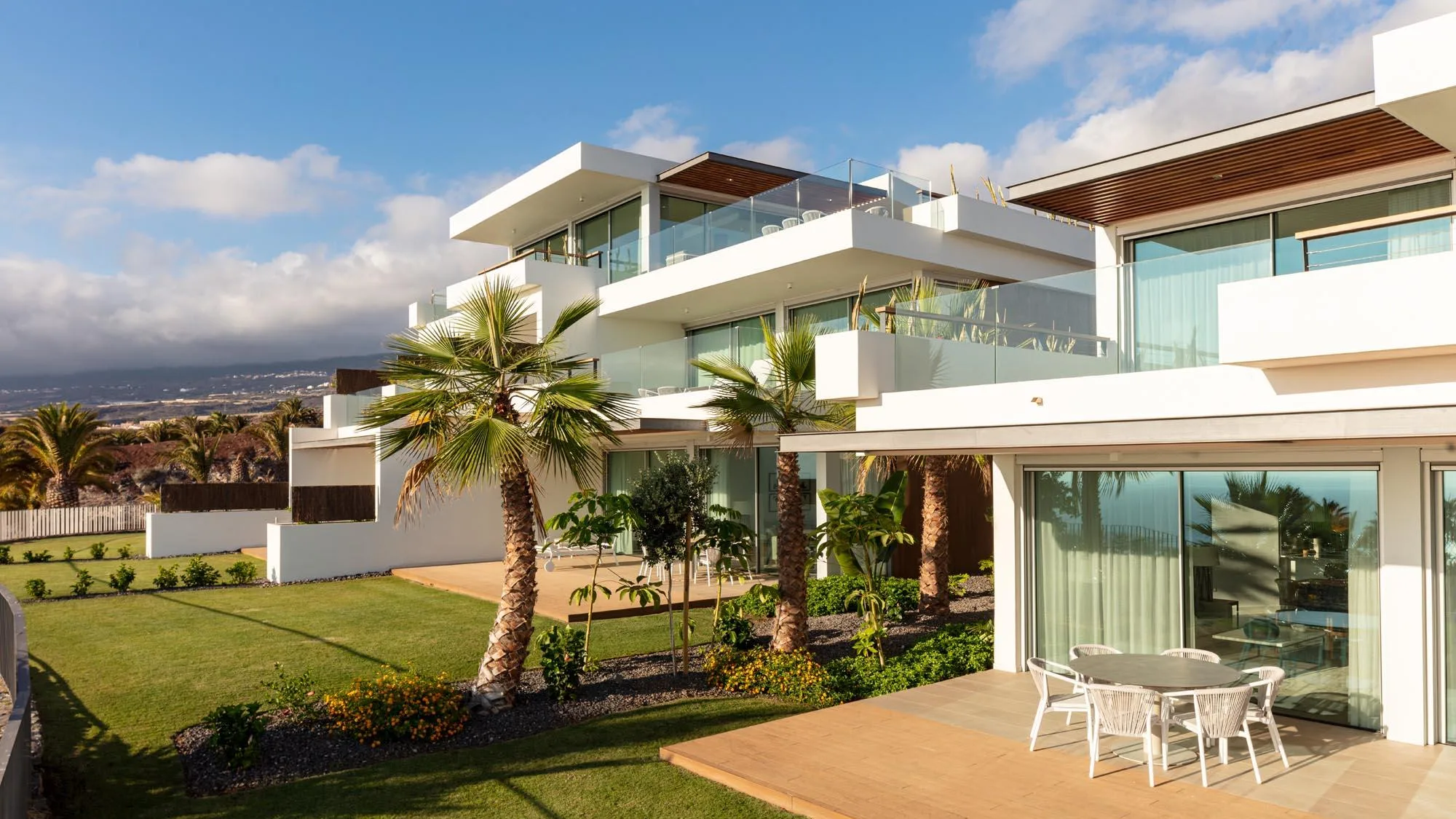 3 V 3 Bedroom Suite with Ocean Views 2
