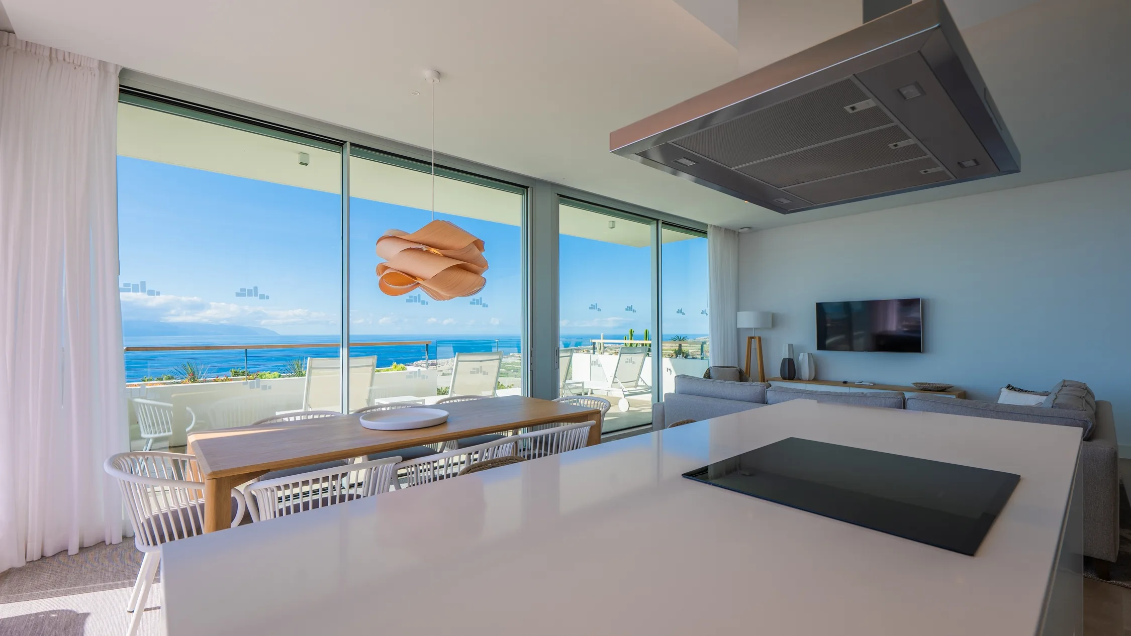 3 V 3 Bedroom Suite with Ocean Views 6