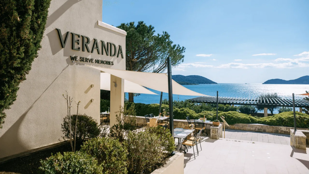 1728382259 Restaurant Veranda