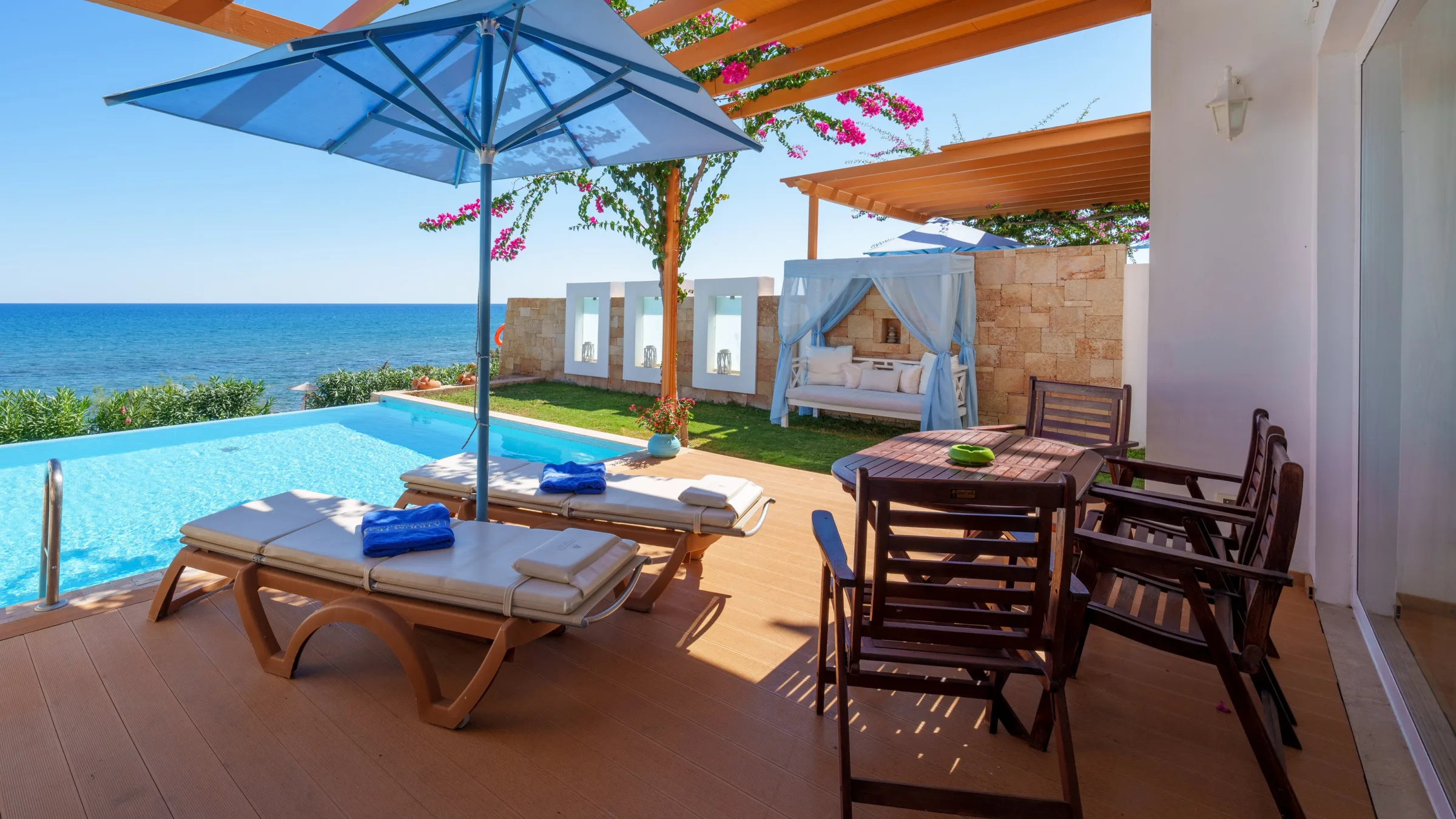 Platinum Beach Family Suite Sea View With Personal Pool10