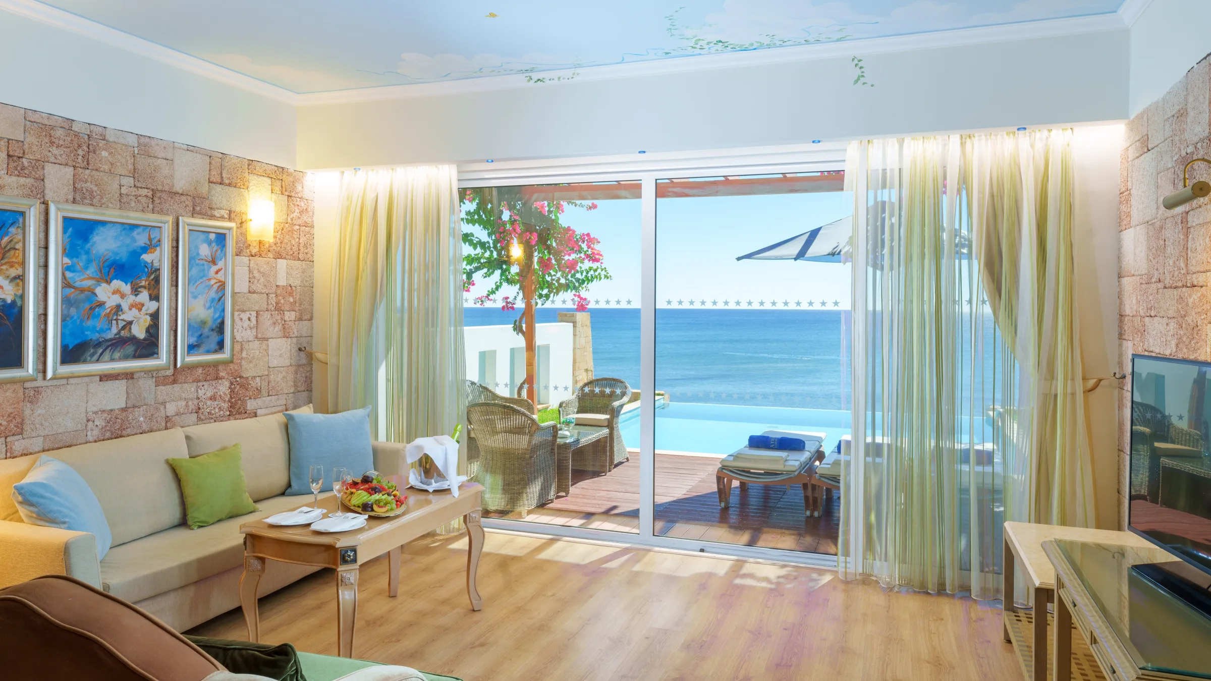 Platinum Beach Family Suite Sea View With Personal Pool9