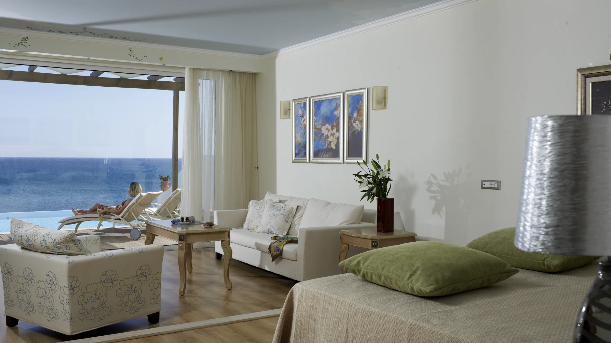 Platinum Beach Junior Suite Sea View with Pool