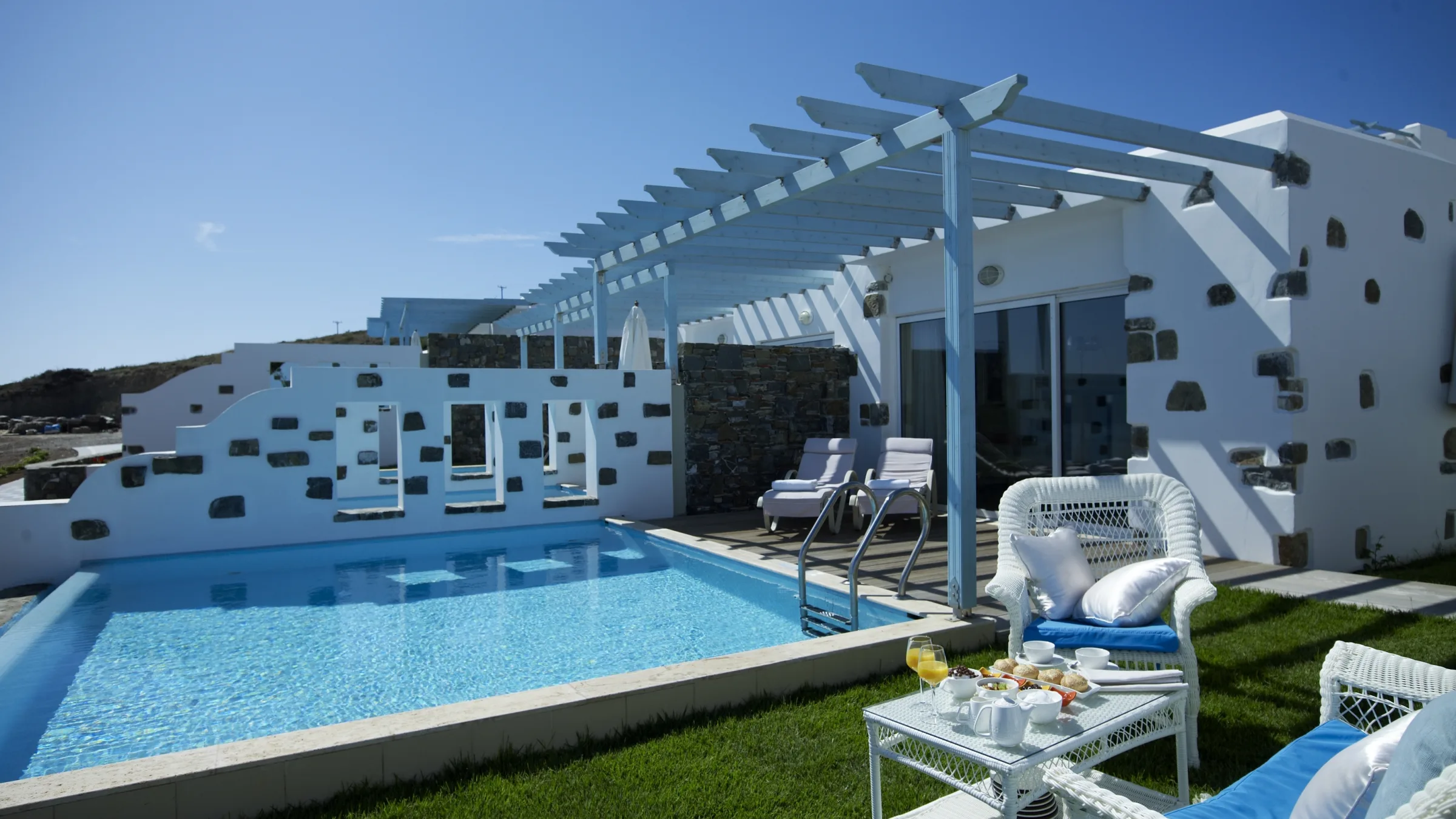 Prestige Family Bungalow Sea View with Pool 2