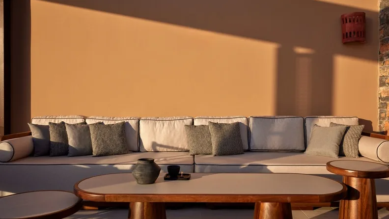DC TC Suite One Bedroom Pool Outdoor Lounge 01