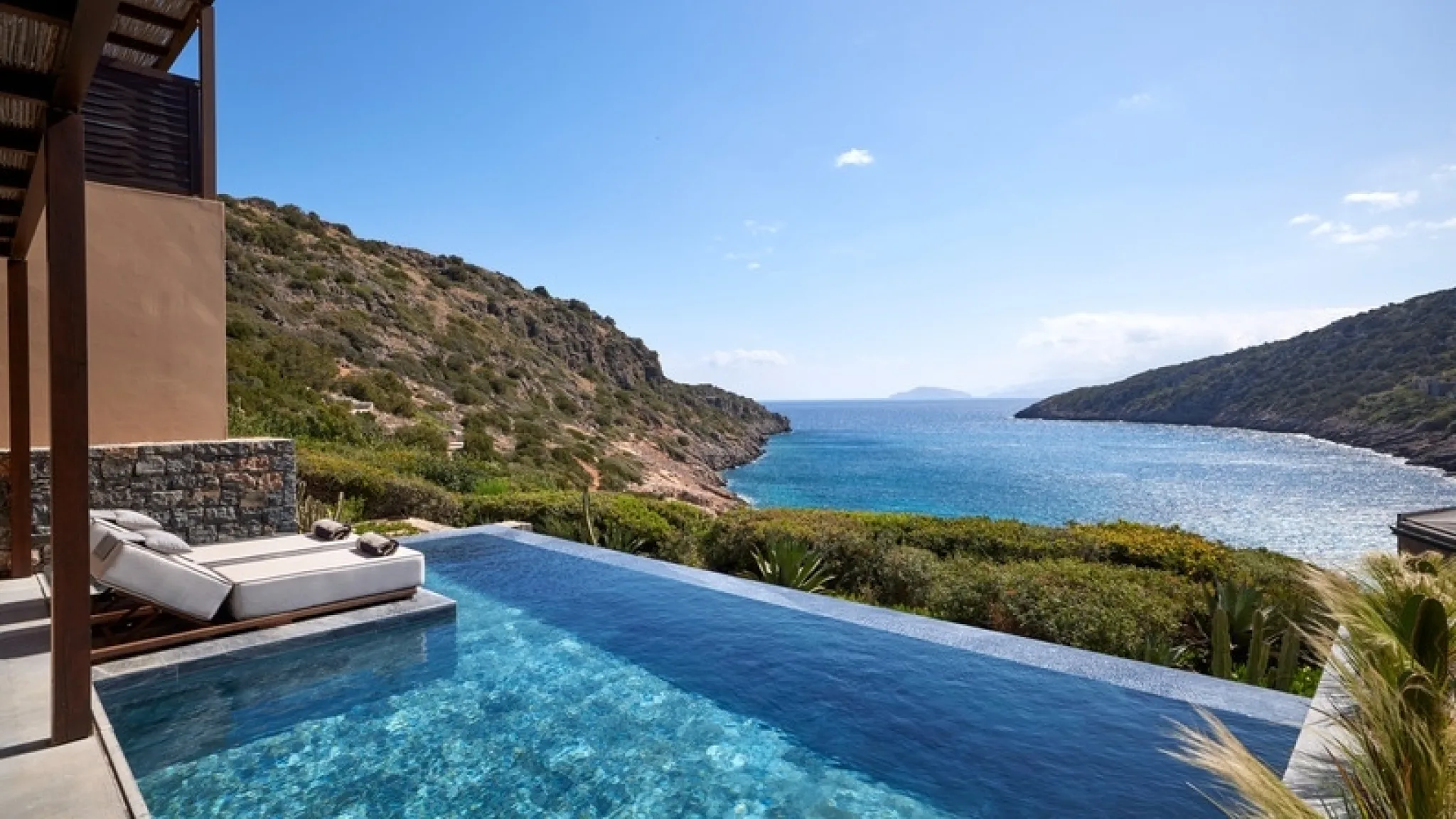 DC TC Suite Premium One Bedroom Pool Outdoor 04