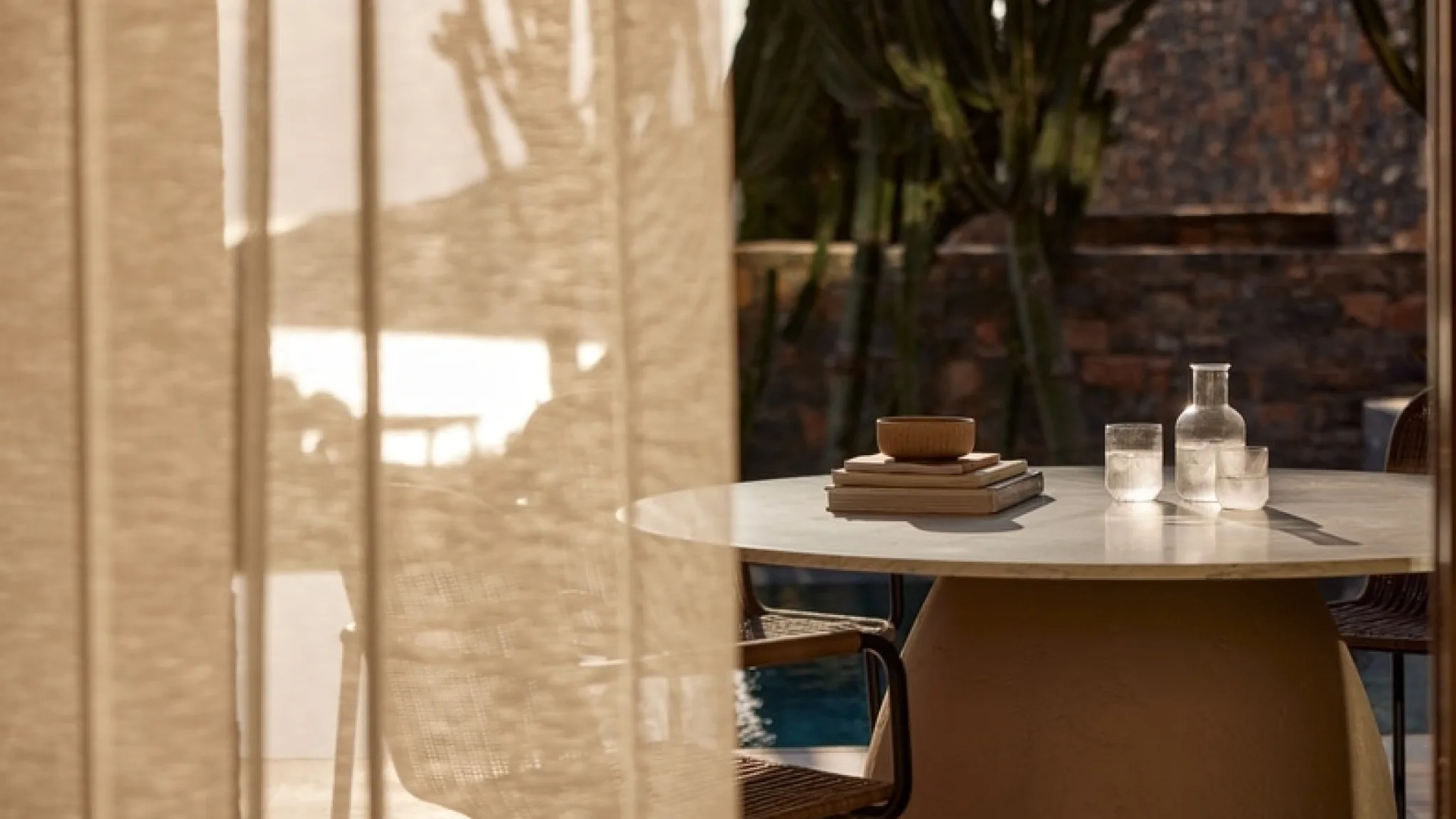 DC TC Suite Premium One Bedroom Pool Outdoor Dining 01