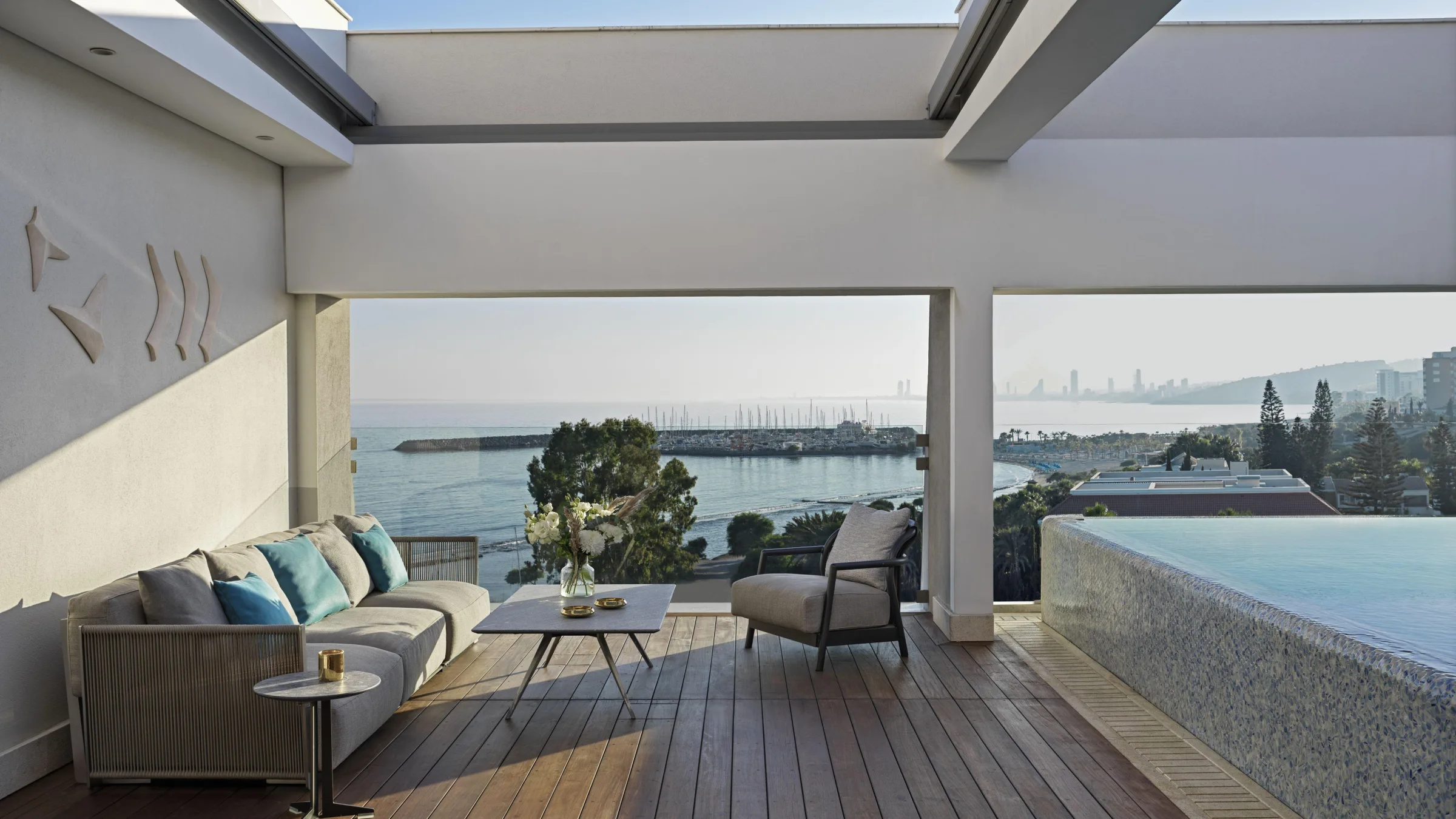 Parklane Limassol Accommodation Diamond Suite Terrace with pool 01 LR